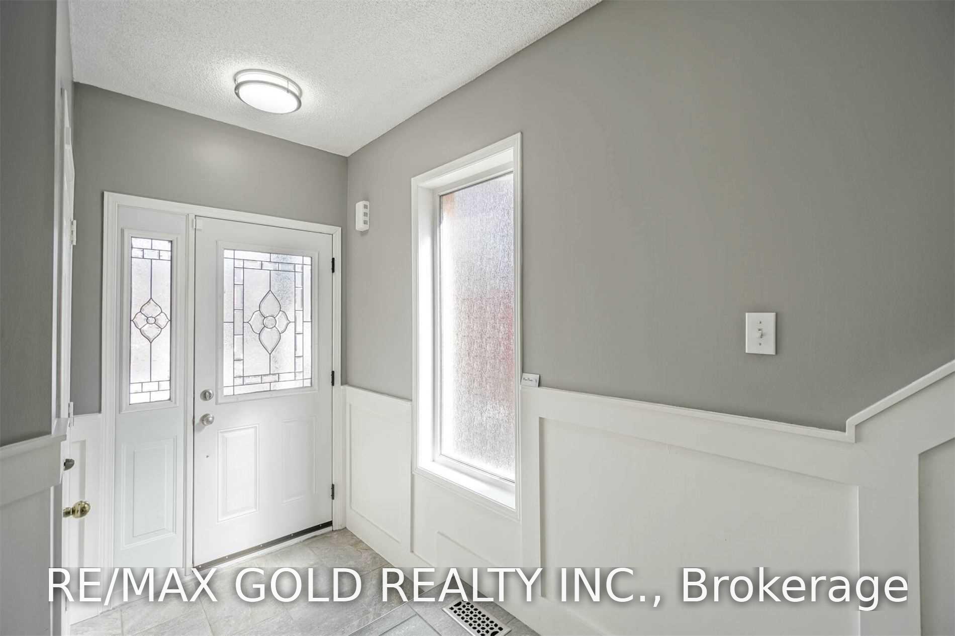 Photo 2 of 9 Blue Lake Avenue, Brampton, Fletcher's Meadow — HOMEH