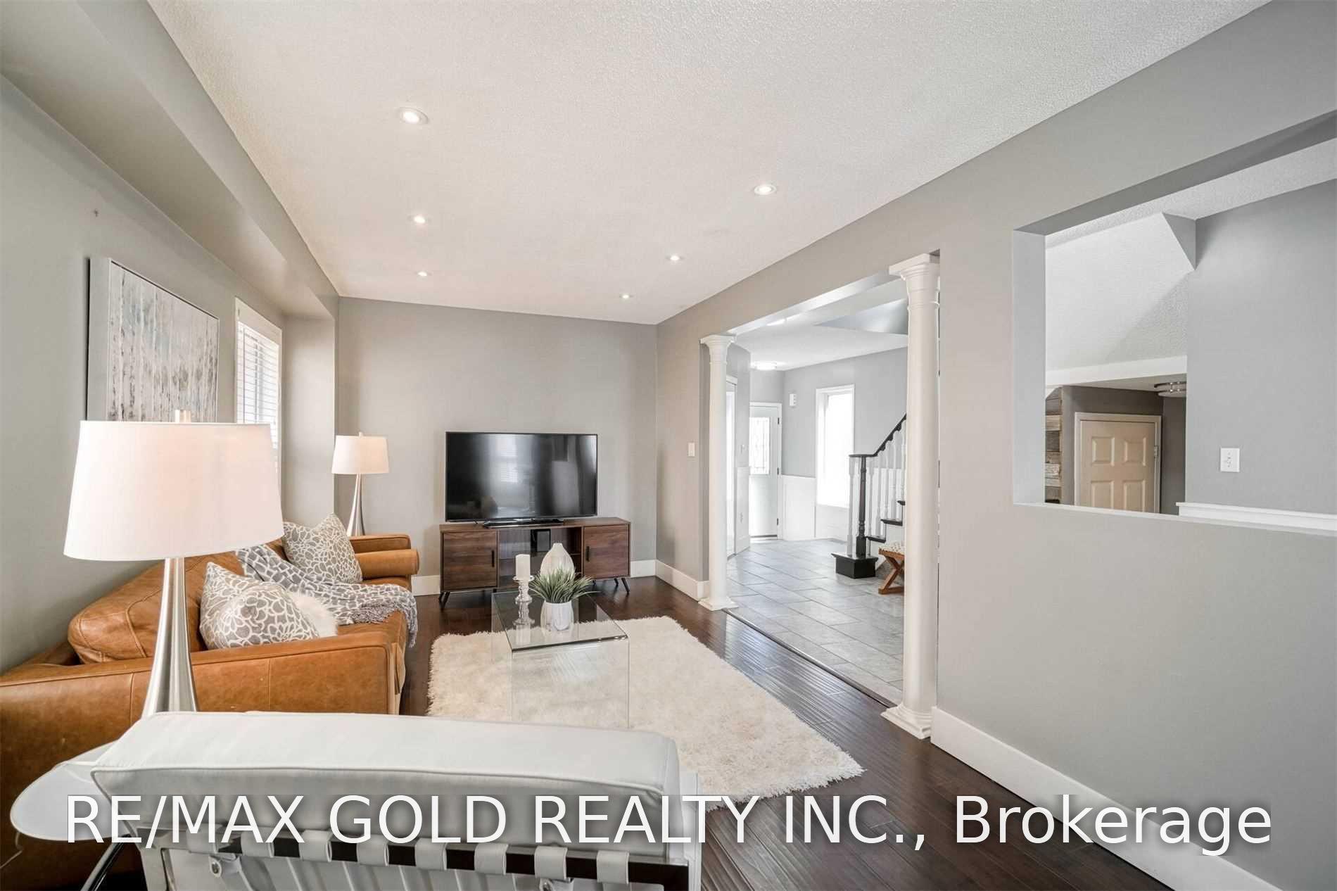 Photo 3 of 9 Blue Lake Avenue, Brampton, Fletcher's Meadow — HOMEH