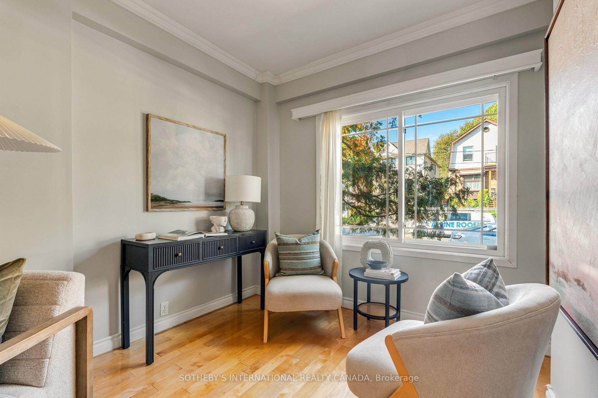 Photo 5 of 143 Castlefield Avenue, Toronto, Yonge-Eglinton — HOMEH