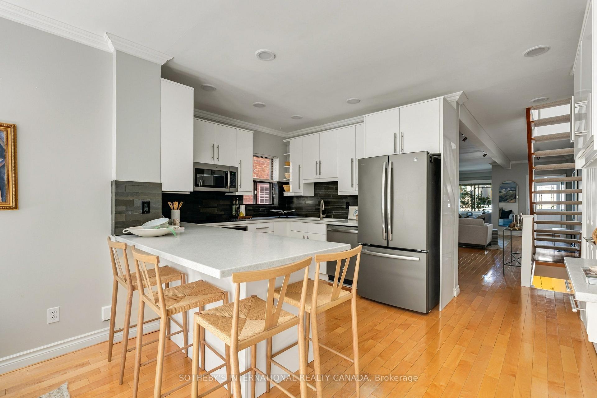 Photo 8 of 143 Castlefield Avenue, Toronto, Yonge-Eglinton — HOMEH