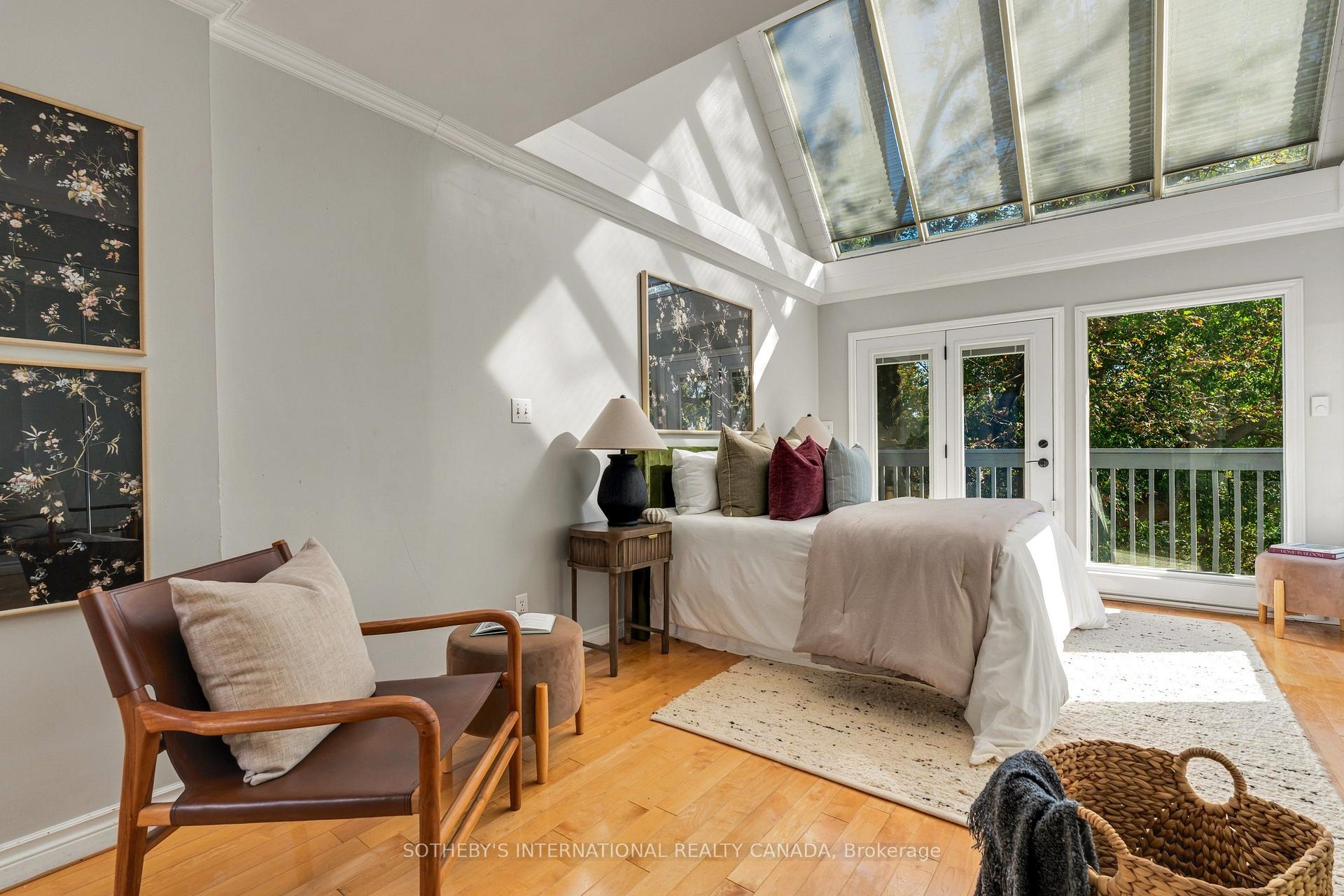 Photo 11 of 143 Castlefield Avenue, Toronto, Yonge-Eglinton — HOMEH