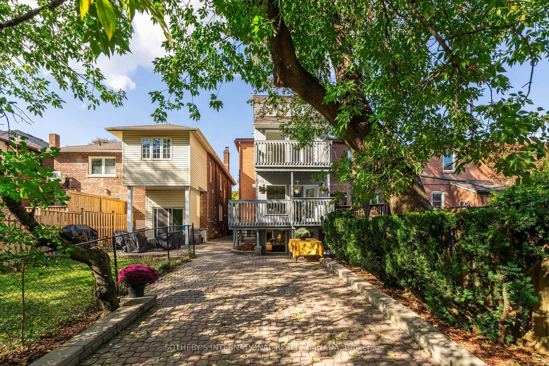 Photo 26 of 143 Castlefield Avenue, Toronto, Yonge-Eglinton — HOMEH