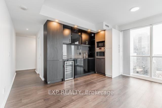 Photo 8 of Unit 4515, 70 Temperance Street, Toronto, Bay Street Corridor — HOMEH