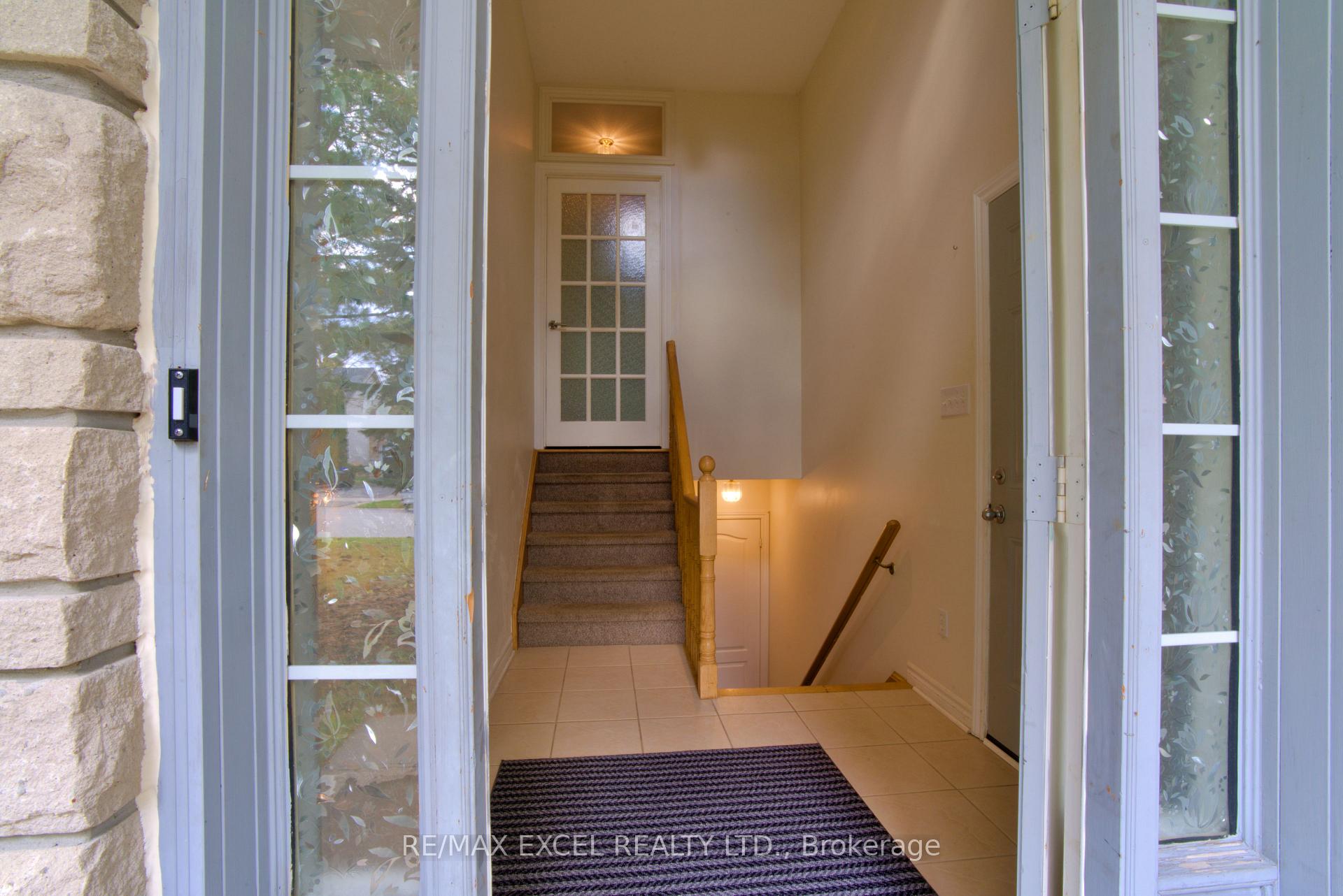 Photo 6 of 12 Cardinal Way, Wasaga Beach — HOMEH