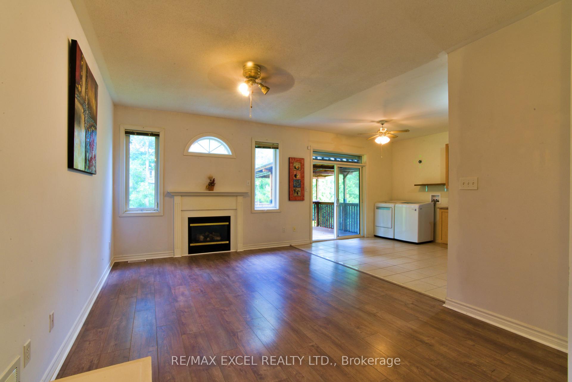Photo 8 of 12 Cardinal Way, Wasaga Beach — HOMEH