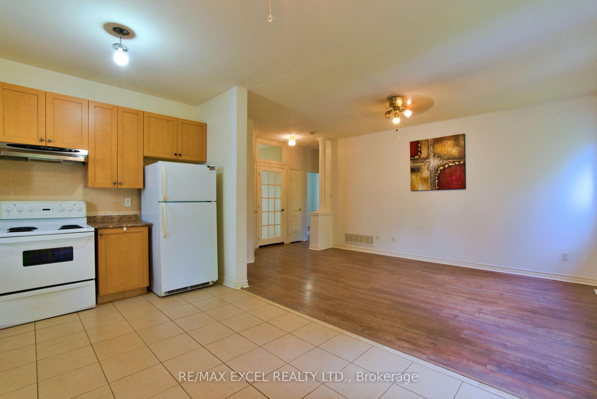 Photo 9 of 12 Cardinal Way, Wasaga Beach — HOMEH