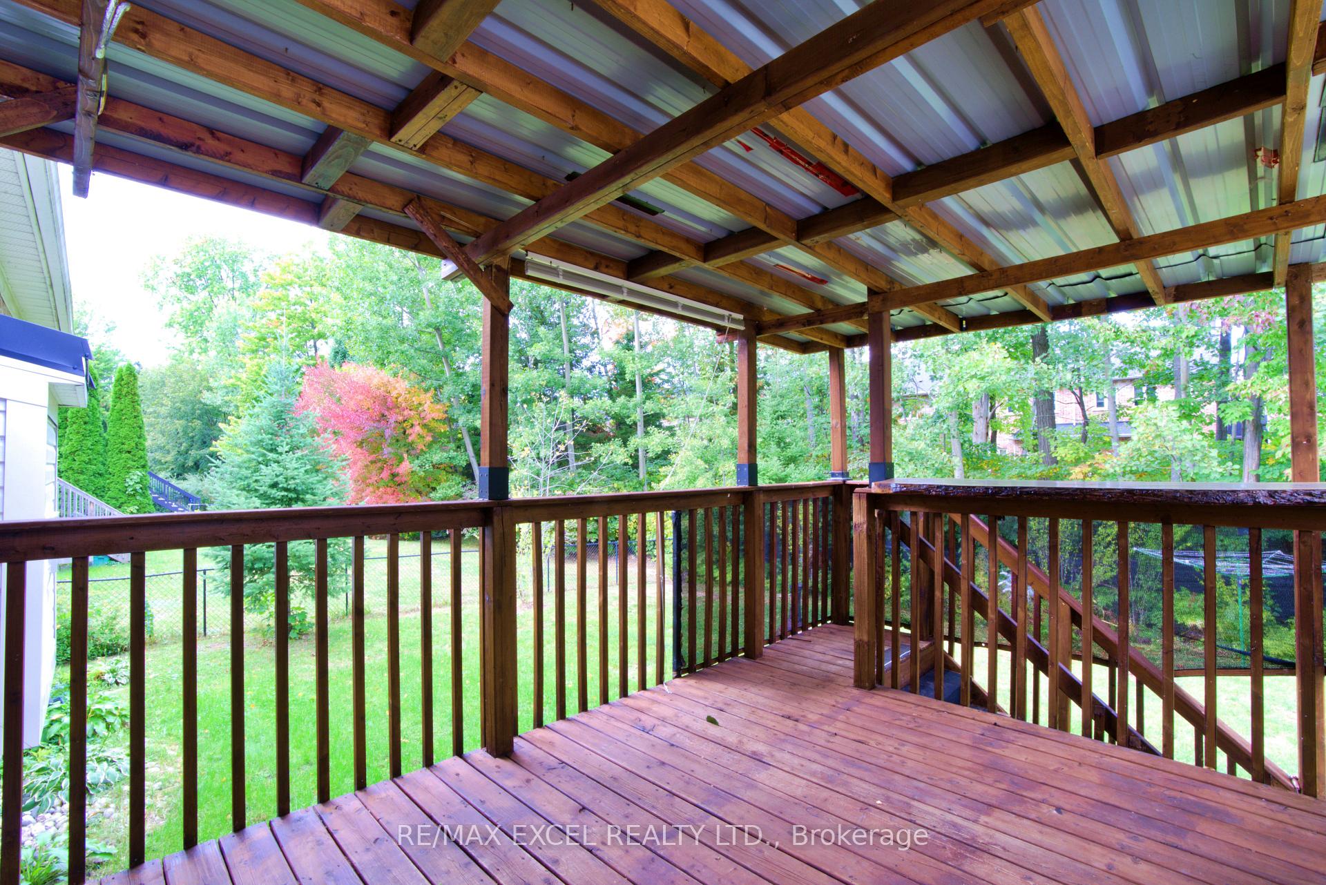 Photo 16 of 12 Cardinal Way, Wasaga Beach — HOMEH