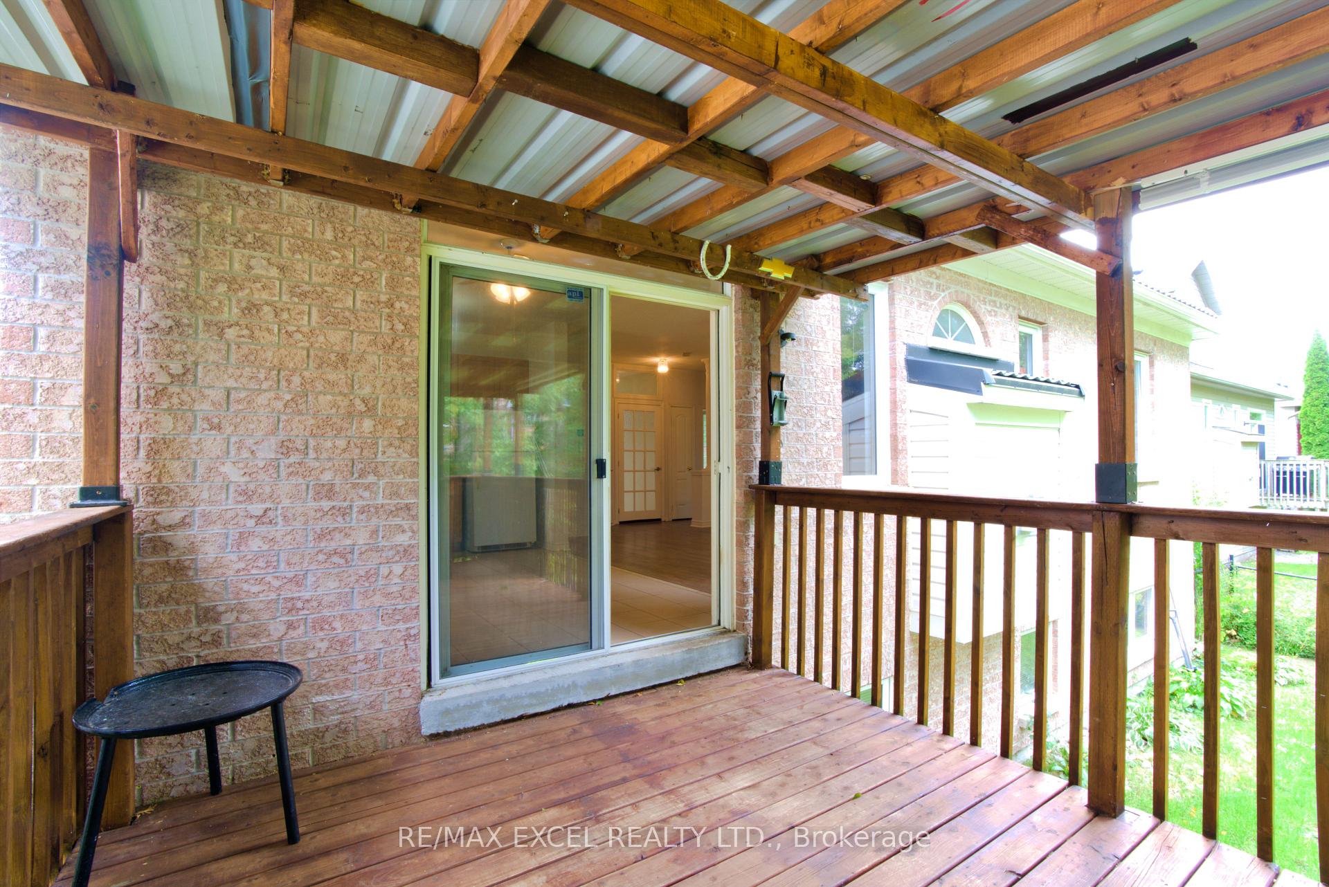 Photo 17 of 12 Cardinal Way, Wasaga Beach — HOMEH