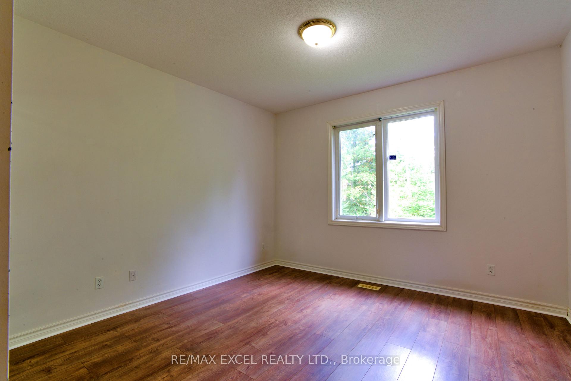 Photo 26 of 12 Cardinal Way, Wasaga Beach — HOMEH