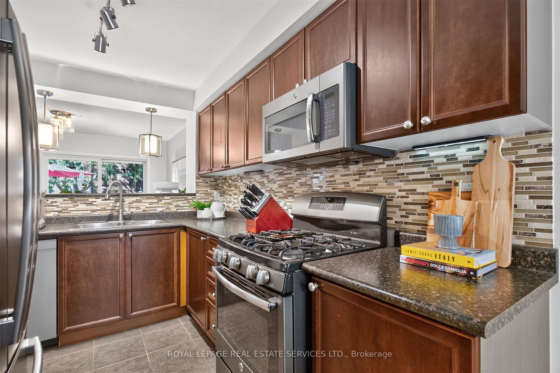 Photo 11 of 227 Prosser Circle, Milton, Harrison — HOMEH