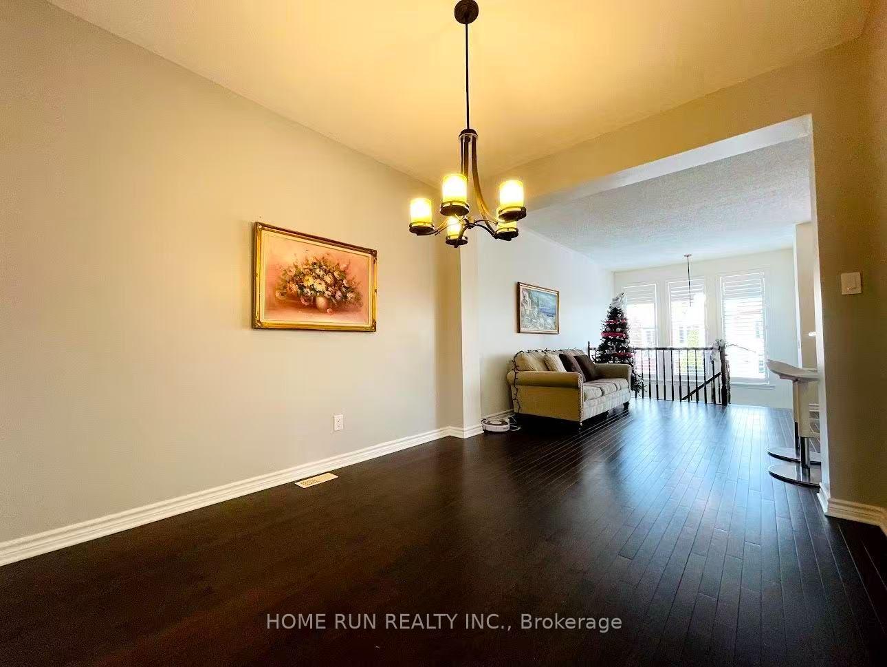 Photo 4 of 245 Badgeley Circle, Ottawa, Kanata - Kanata Lakes/Heritage Hills — HOMEH