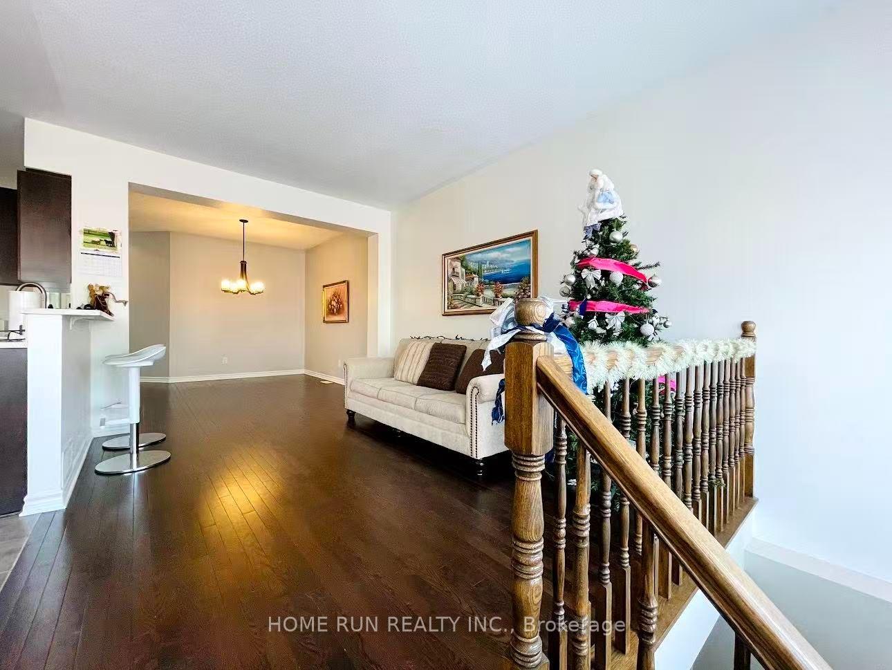 Photo 5 of 245 Badgeley Circle, Ottawa, Kanata - Kanata Lakes/Heritage Hills — HOMEH