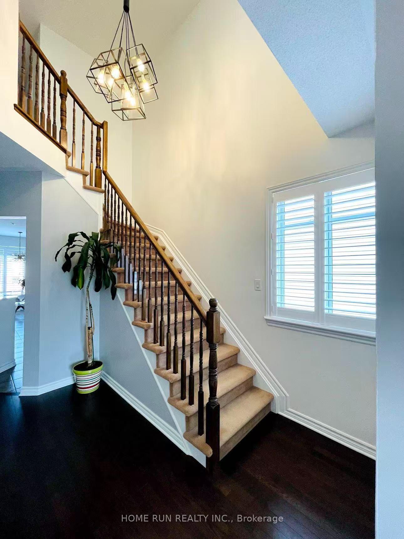 Photo 9 of 245 Badgeley Circle, Ottawa, Kanata - Kanata Lakes/Heritage Hills — HOMEH