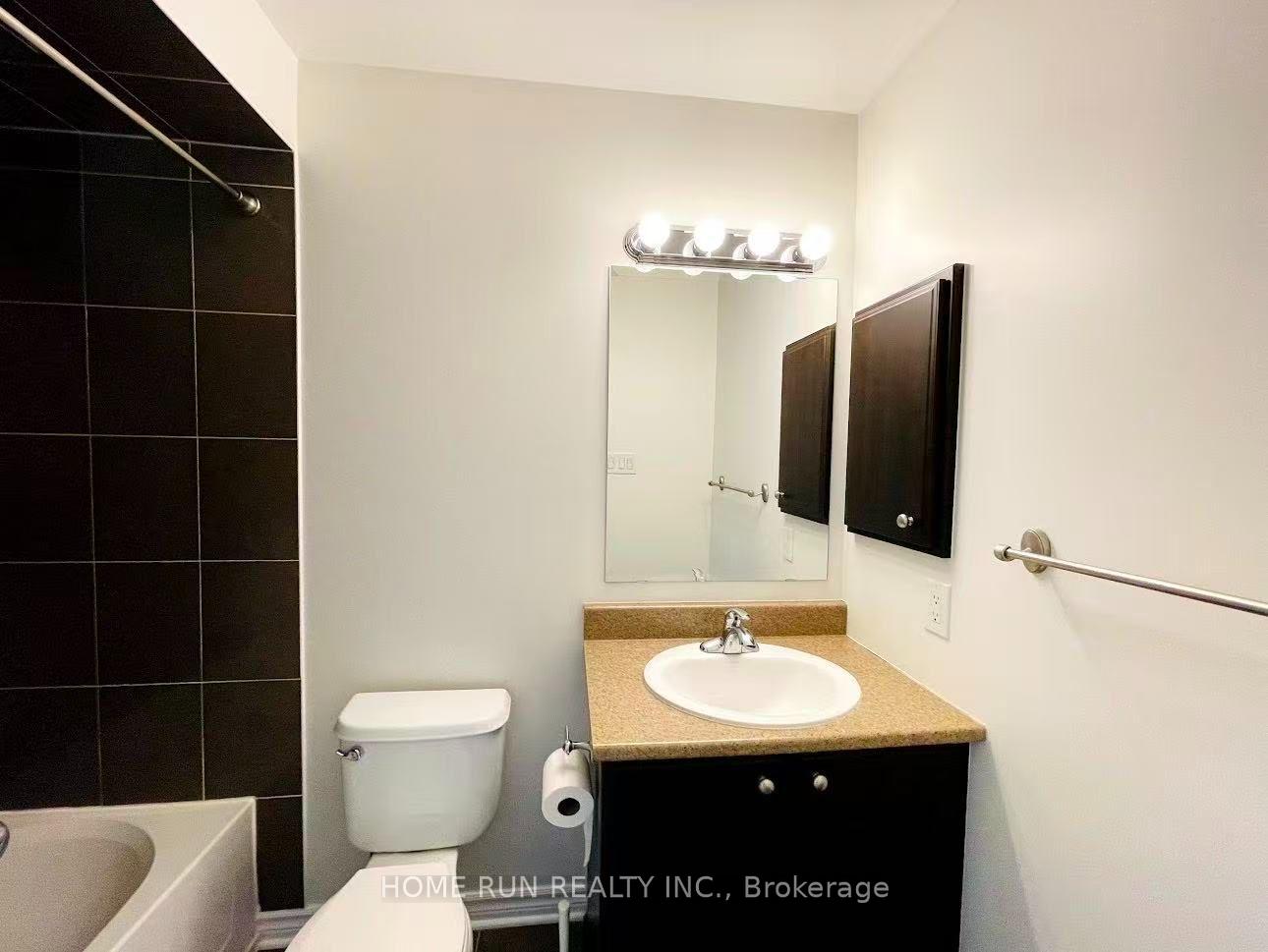 Photo 15 of 245 Badgeley Circle, Ottawa, Kanata - Kanata Lakes/Heritage Hills — HOMEH