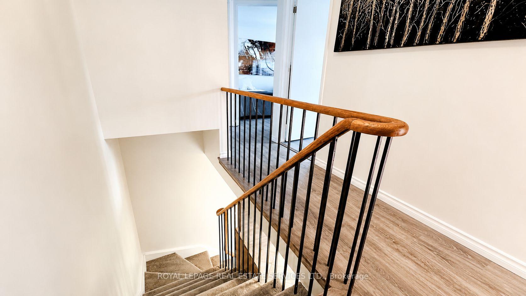 Photo 11 of 49 Lowder Place, Whitby, Blue Grass Meadows — HOMEH