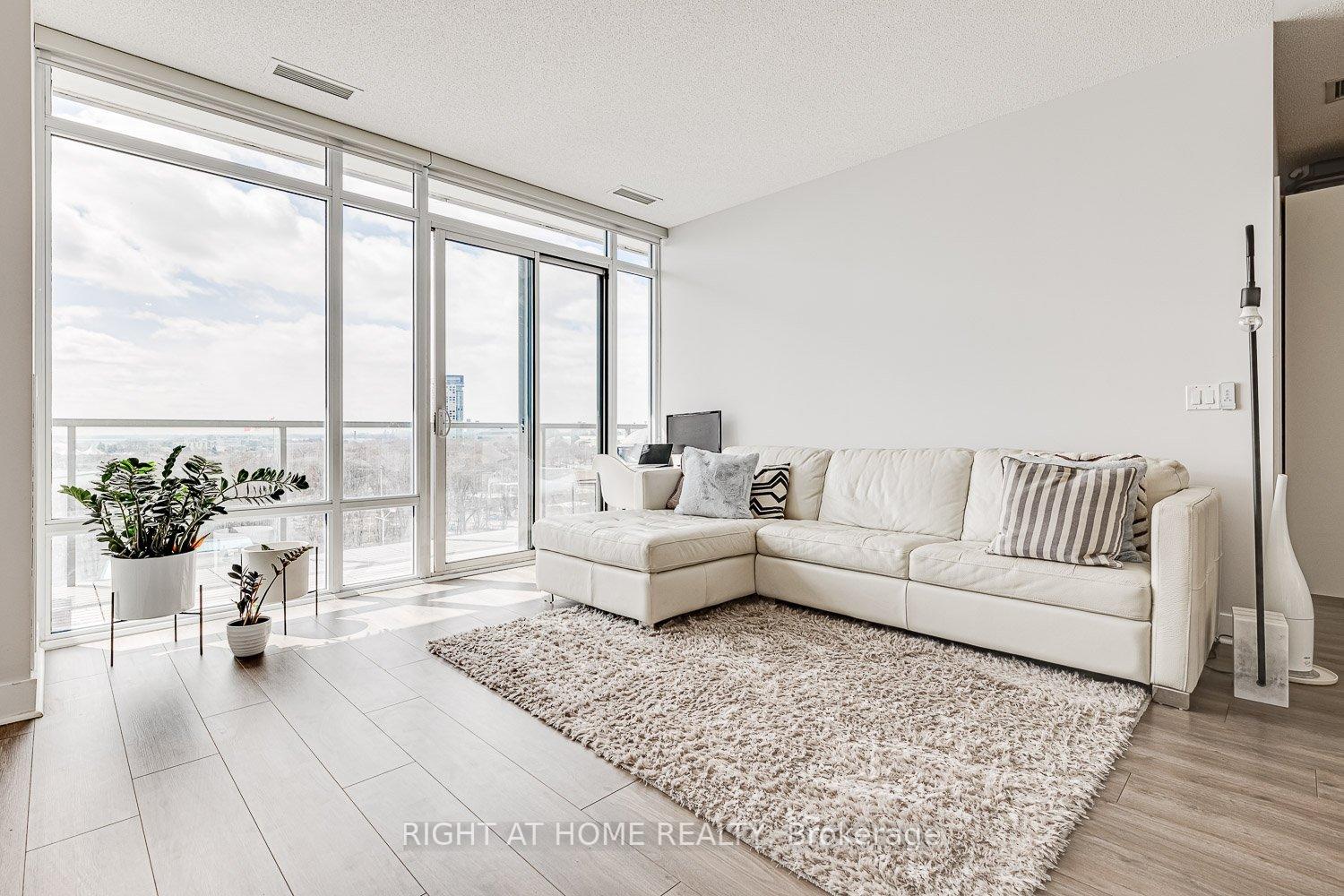 Photo 2 of Unit 915, 90 Stadium Road, Toronto, Waterfront Communities — HOMEH