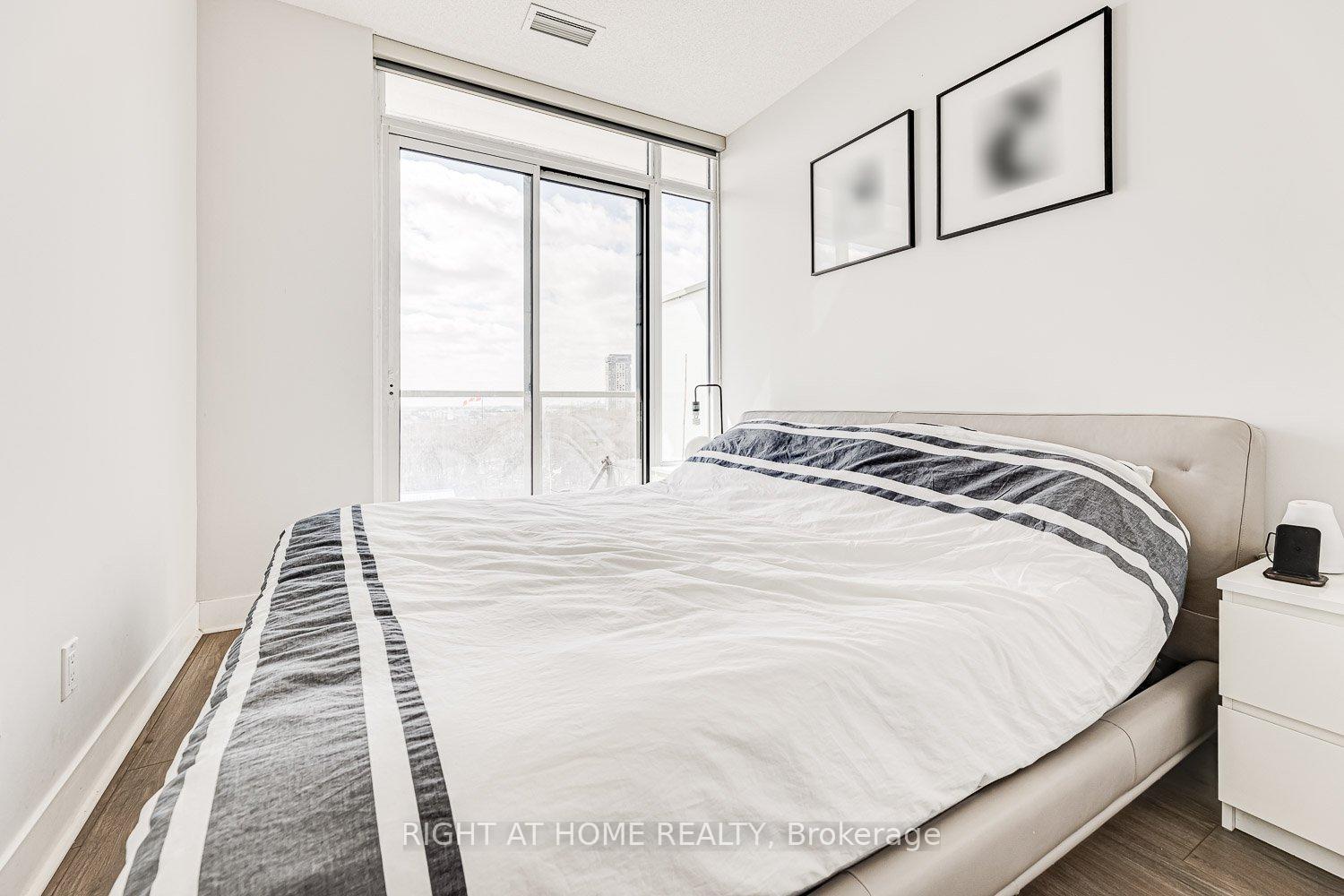 Photo 5 of Unit 915, 90 Stadium Road, Toronto, Waterfront Communities — HOMEH