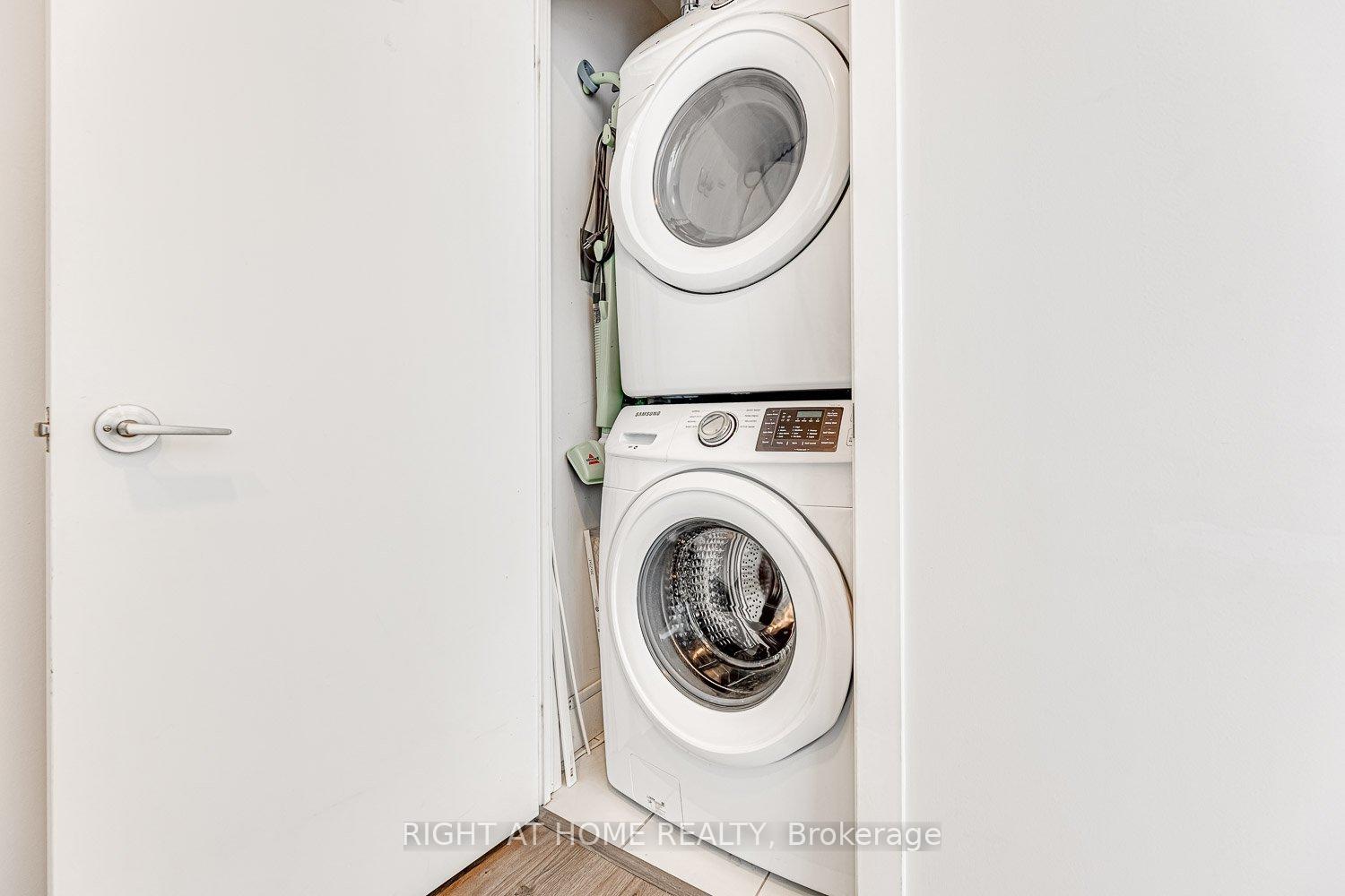 Photo 8 of Unit 915, 90 Stadium Road, Toronto, Waterfront Communities — HOMEH