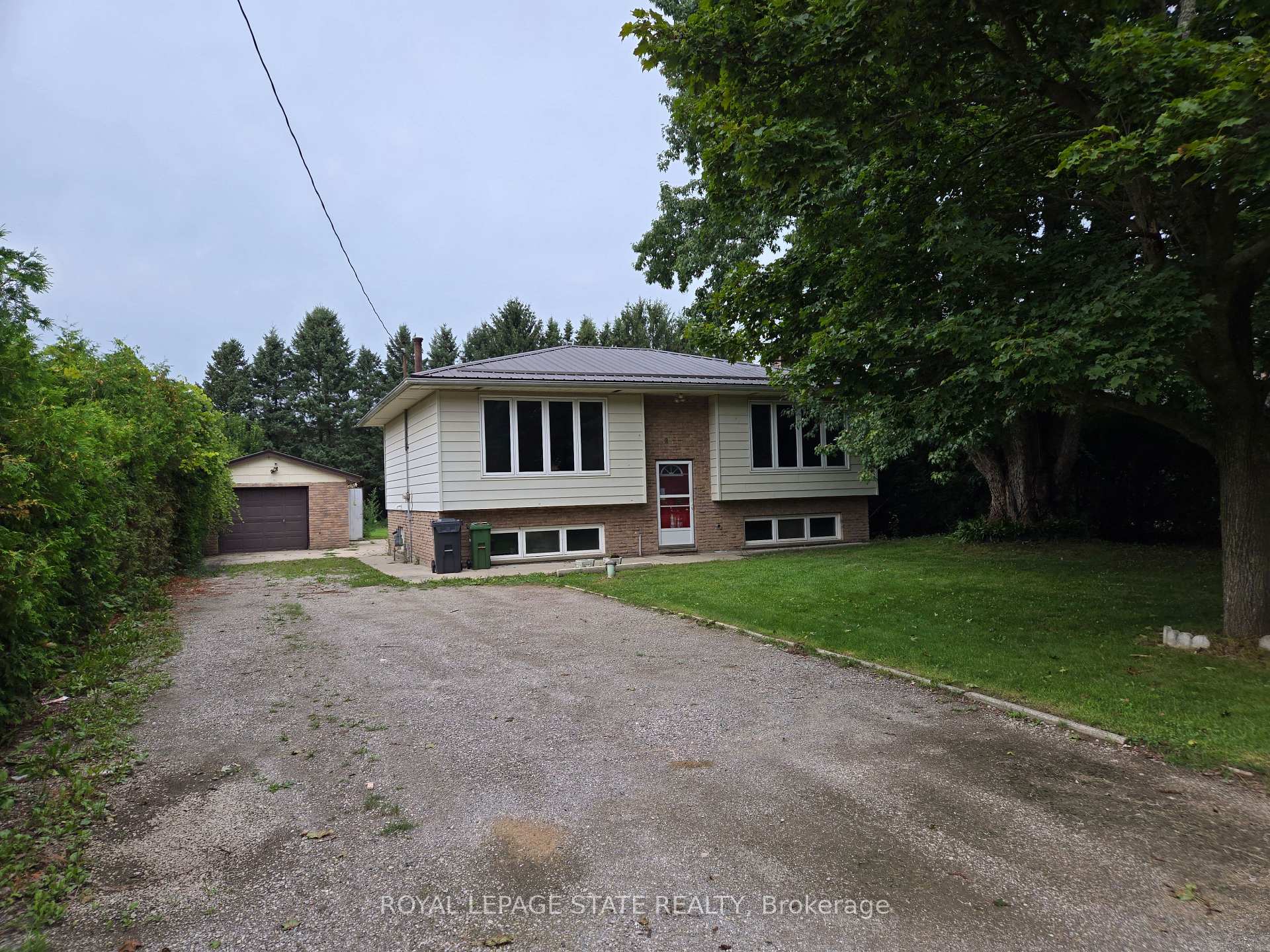 Photo of 8 Lyndhurst Avenue