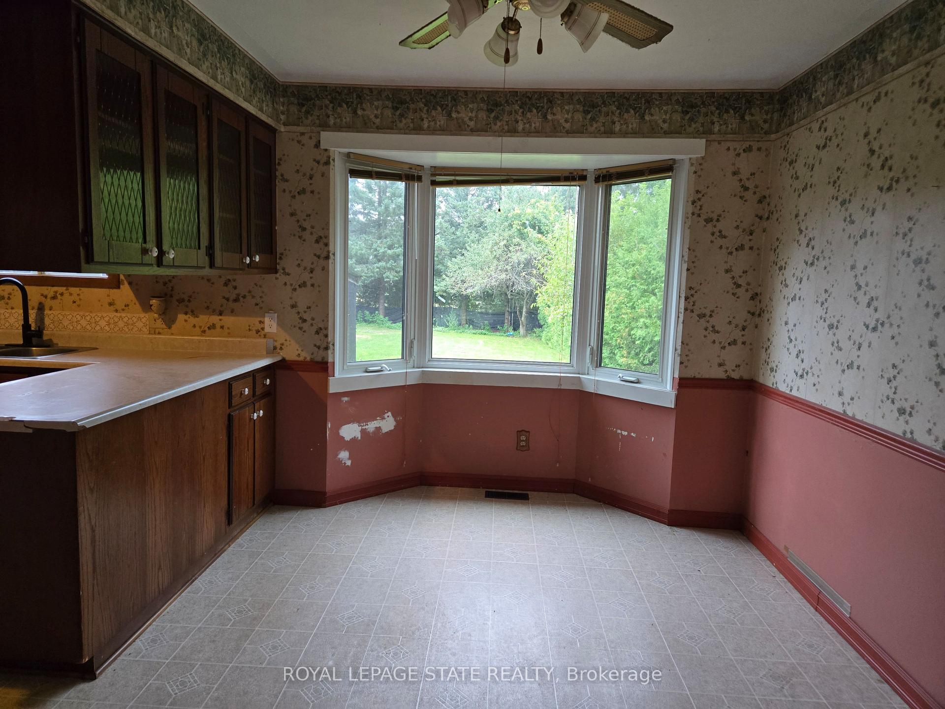 Photo 13 of 8 Lyndhurst Avenue, Norfolk, Pine Grove — HOMEH