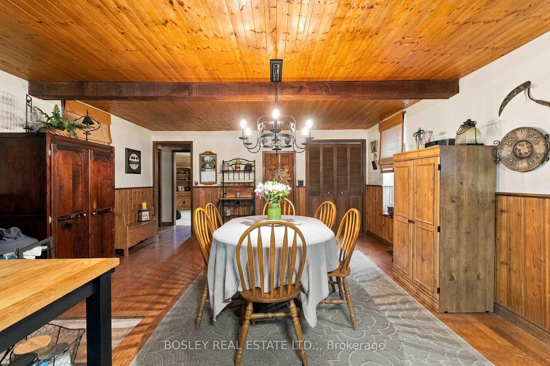 Photo 12 of 860 Moyer Road, Welland, Cooks Mills — HOMEH