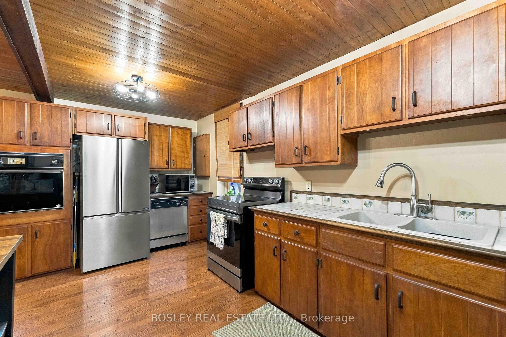 Photo 15 of 860 Moyer Road, Welland, Cooks Mills — HOMEH