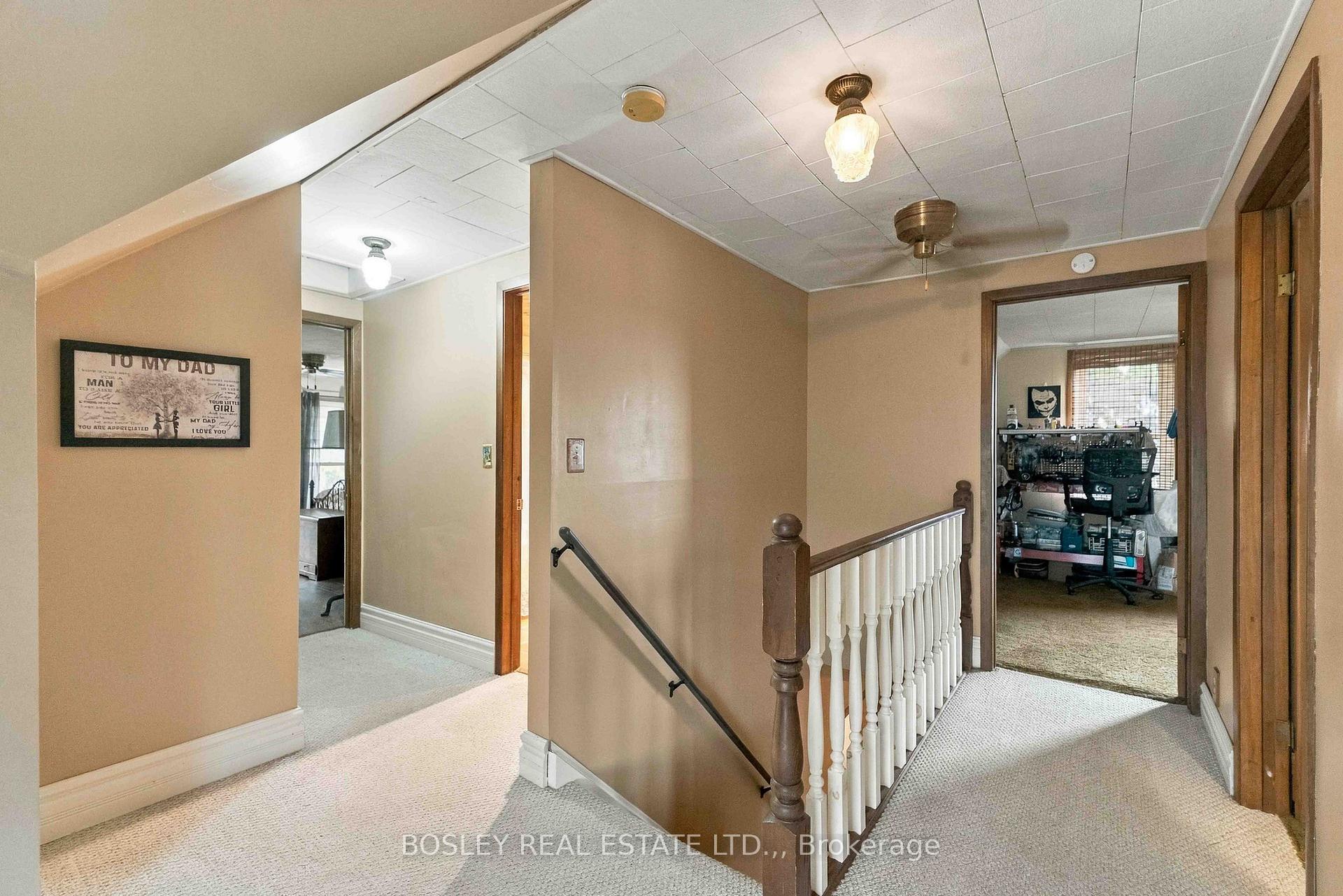 Photo 18 of 860 Moyer Road, Welland, Cooks Mills — HOMEH