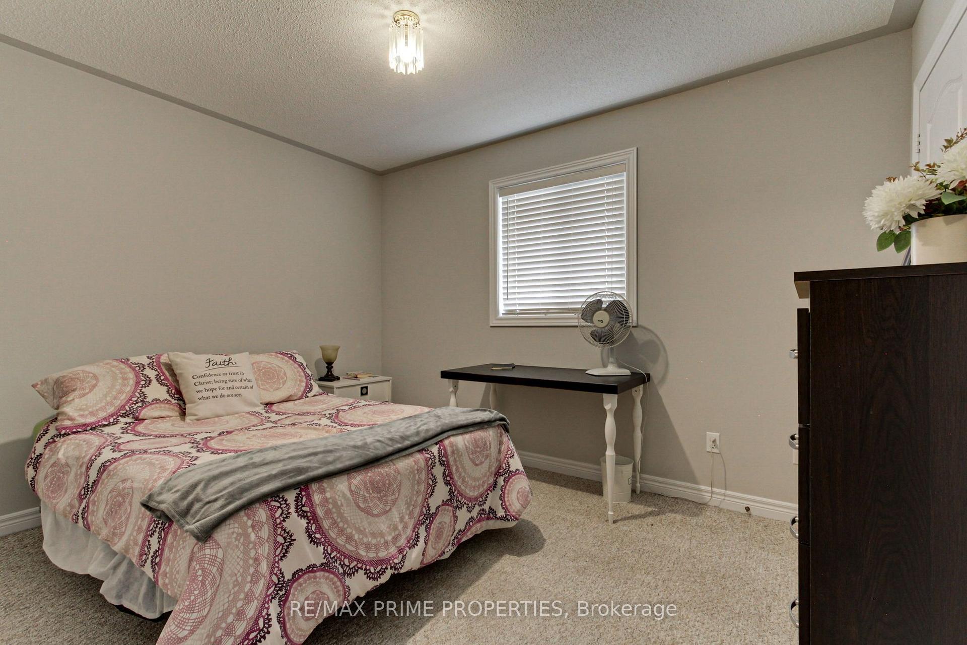 Photo 16 of 64 Ian Drive, Georgina, Keswick South — HOMEH
