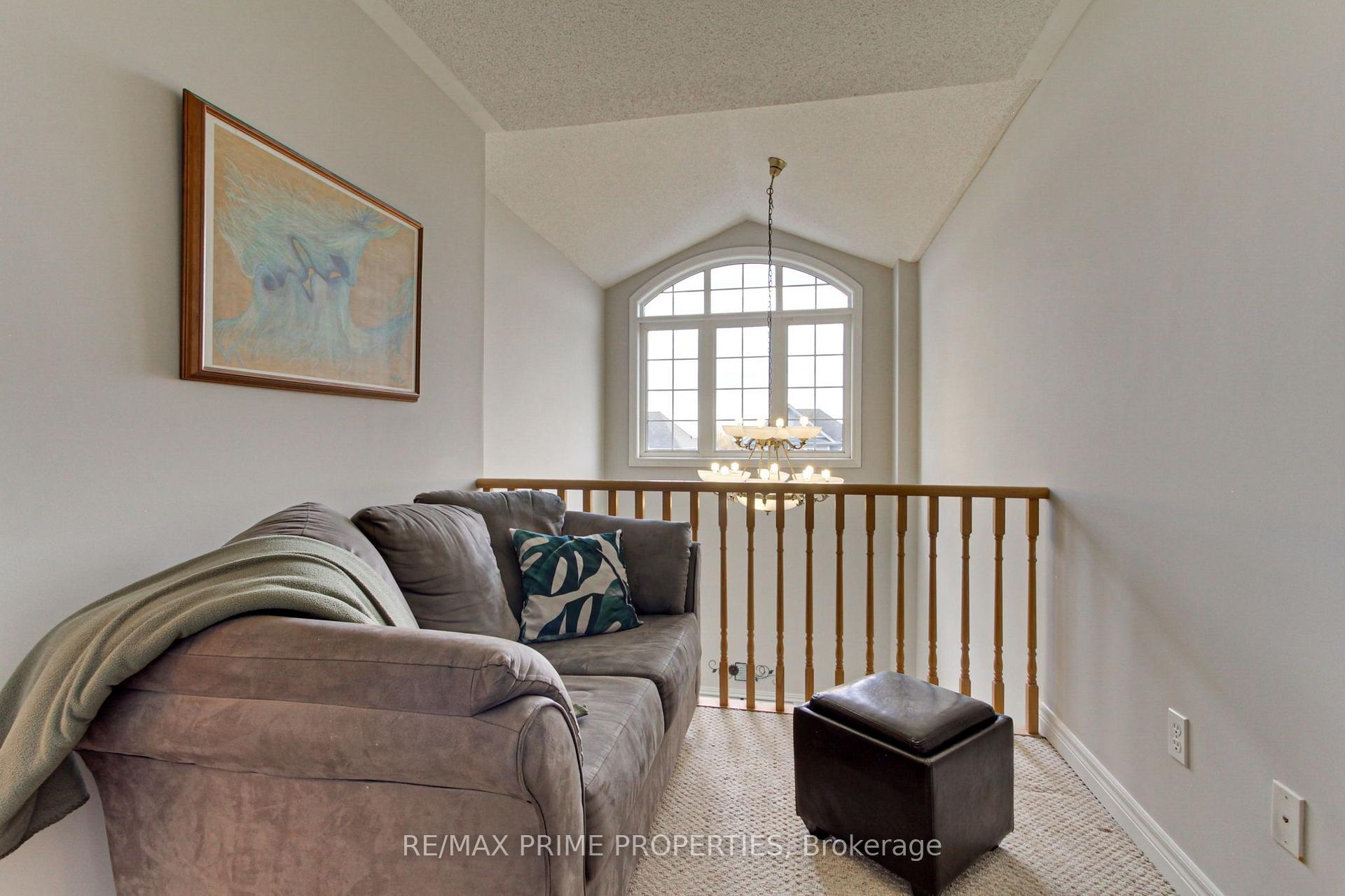 Photo 19 of 64 Ian Drive, Georgina, Keswick South — HOMEH