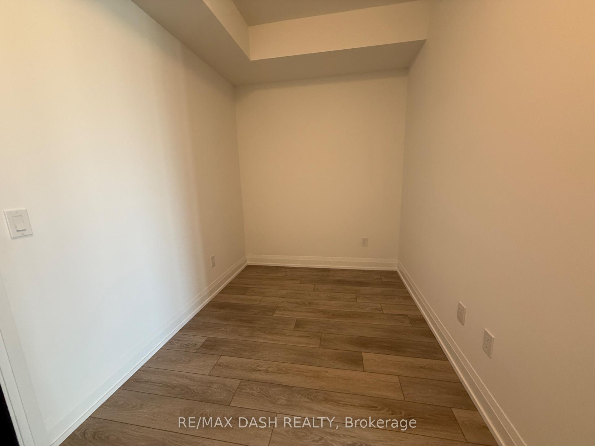 Photo 8 of Unit 3709, 20 Soudan Avenue, Toronto, Mount Pleasant West — HOMEH