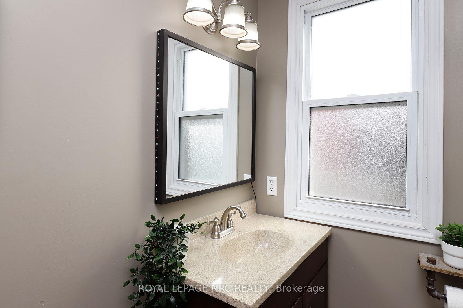 Photo 21 of 4553 Ontario Street, Lincoln, Beamsville — HOMEH