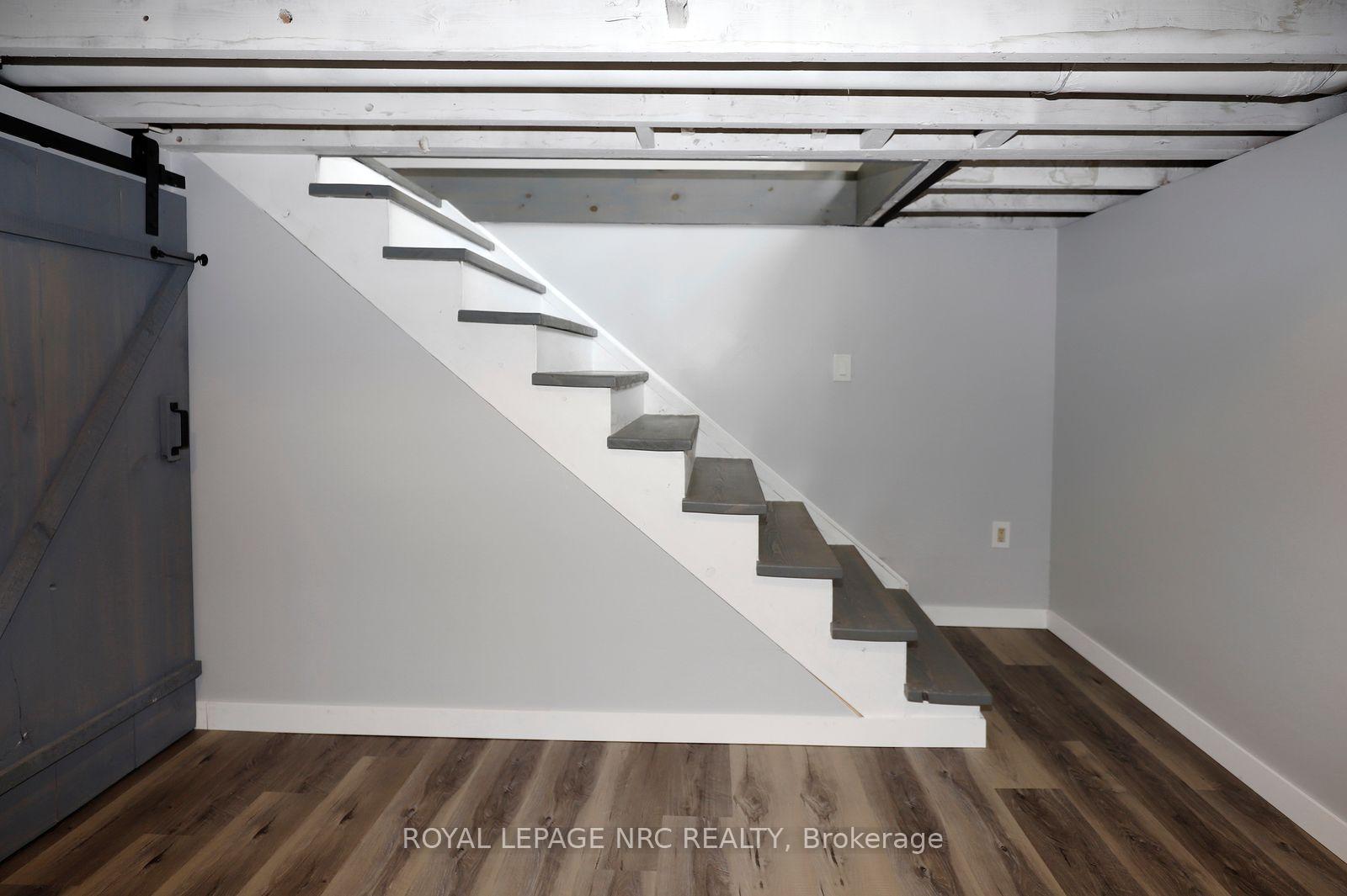 Photo 24 of 4553 Ontario Street, Lincoln, Beamsville — HOMEH
