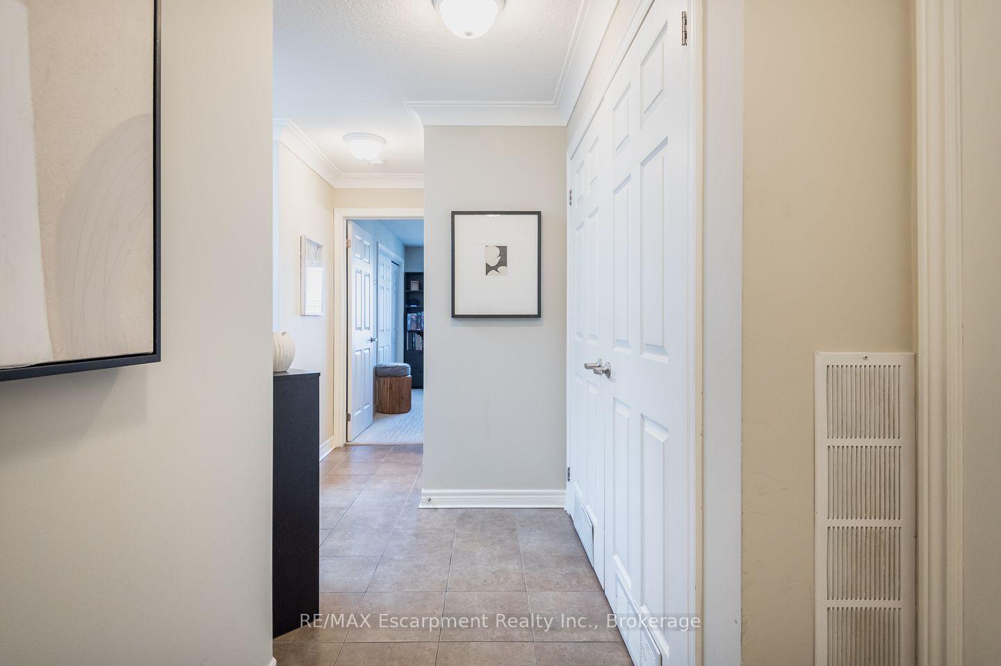 Photo 2 of Unit 310, 1379 Costigan Road, Milton, Clarke — HOMEH