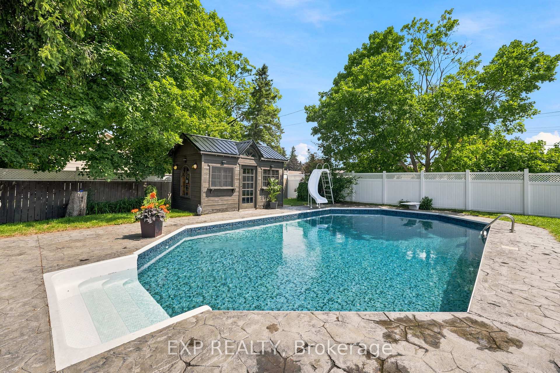 Photo 2 of 4 Flora Street, Kawartha Lakes, Oakwood — HOMEH