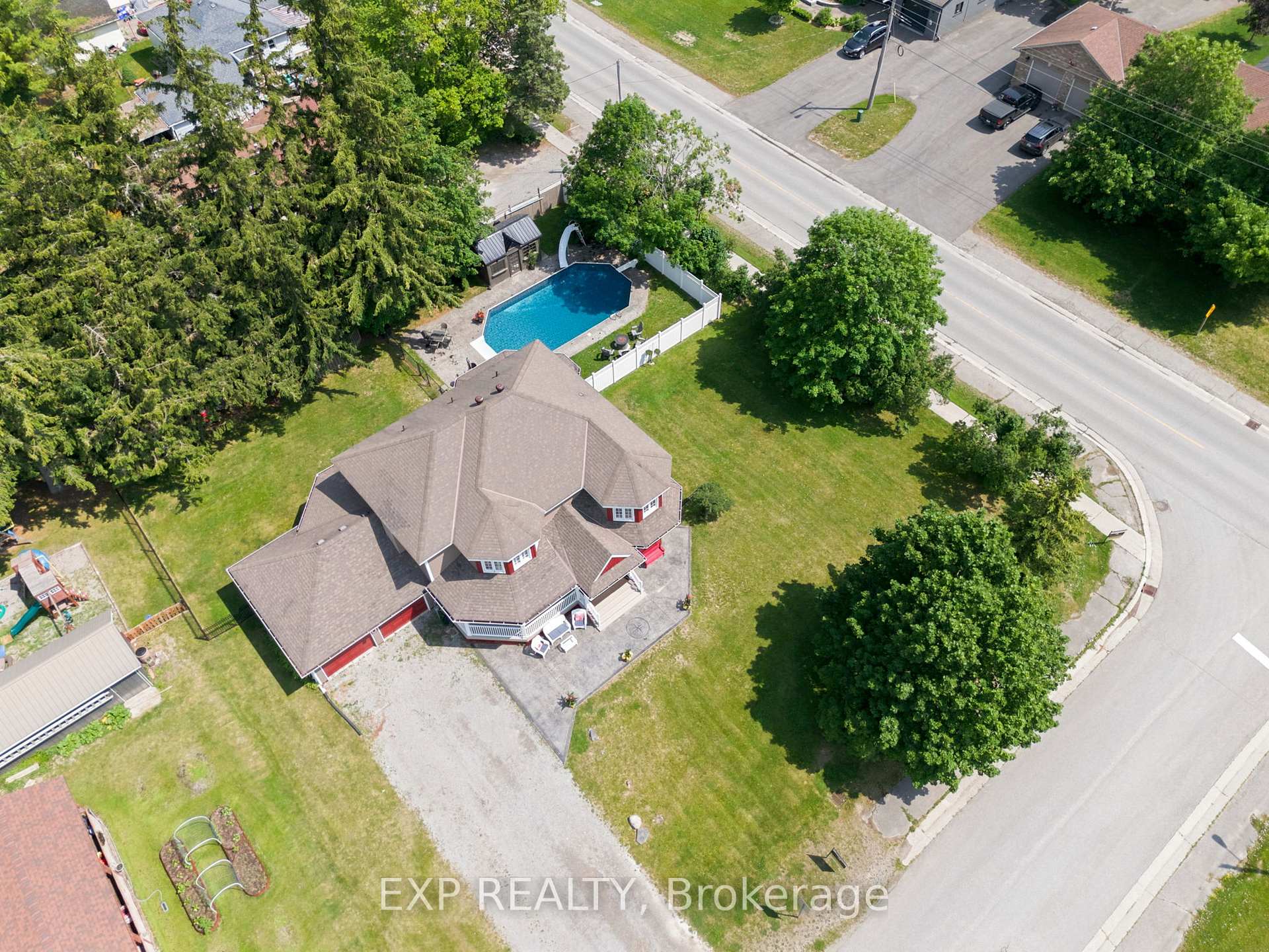Photo 4 of 4 Flora Street, Kawartha Lakes, Oakwood — HOMEH