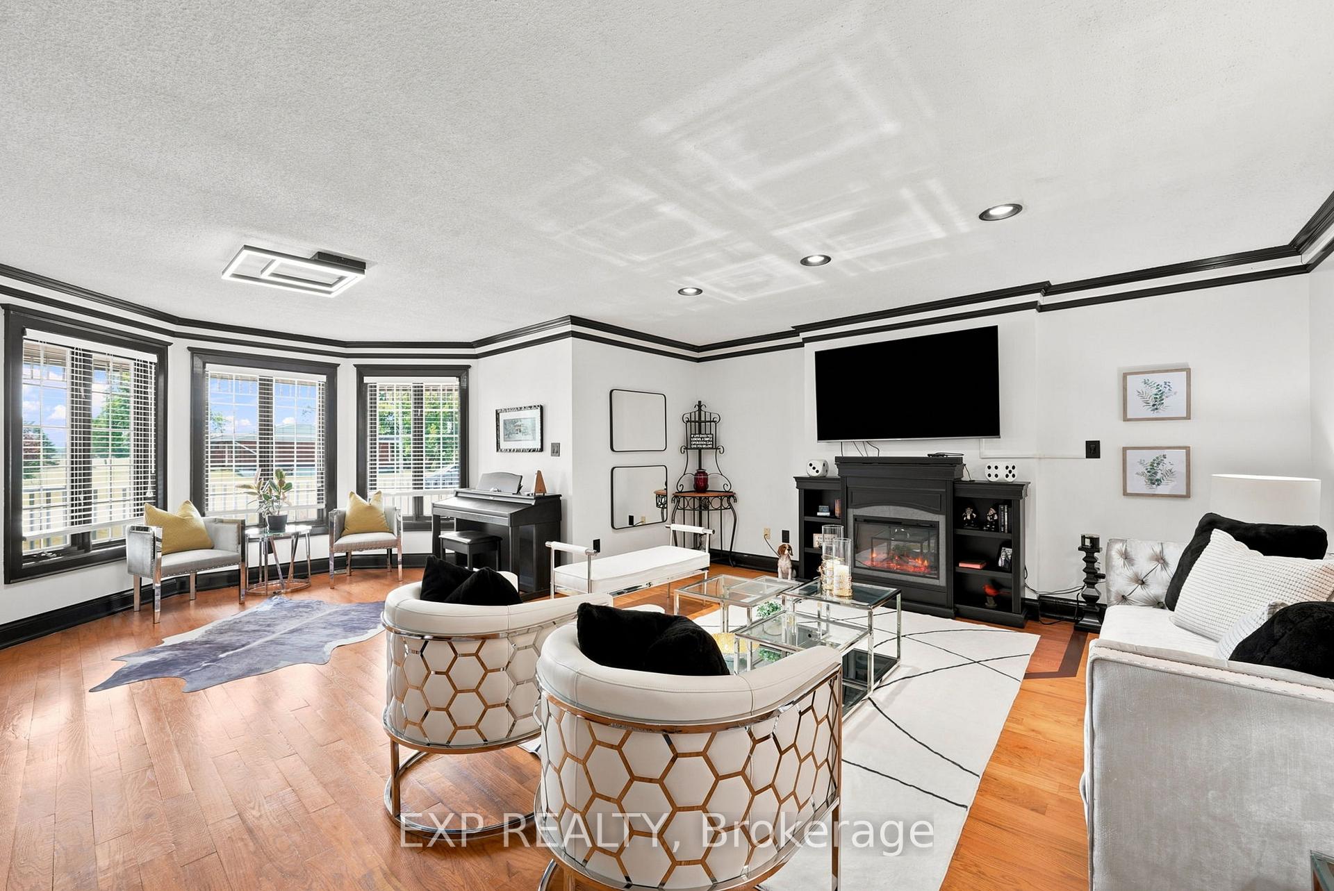 Photo 13 of 4 Flora Street, Kawartha Lakes, Oakwood — HOMEH