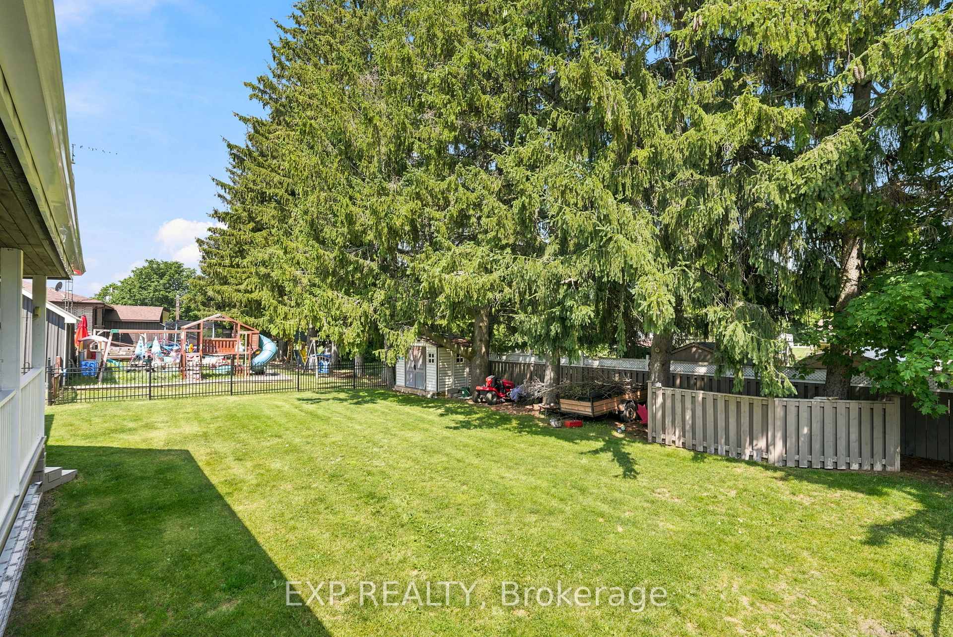 Photo 43 of 4 Flora Street, Kawartha Lakes, Oakwood — HOMEH
