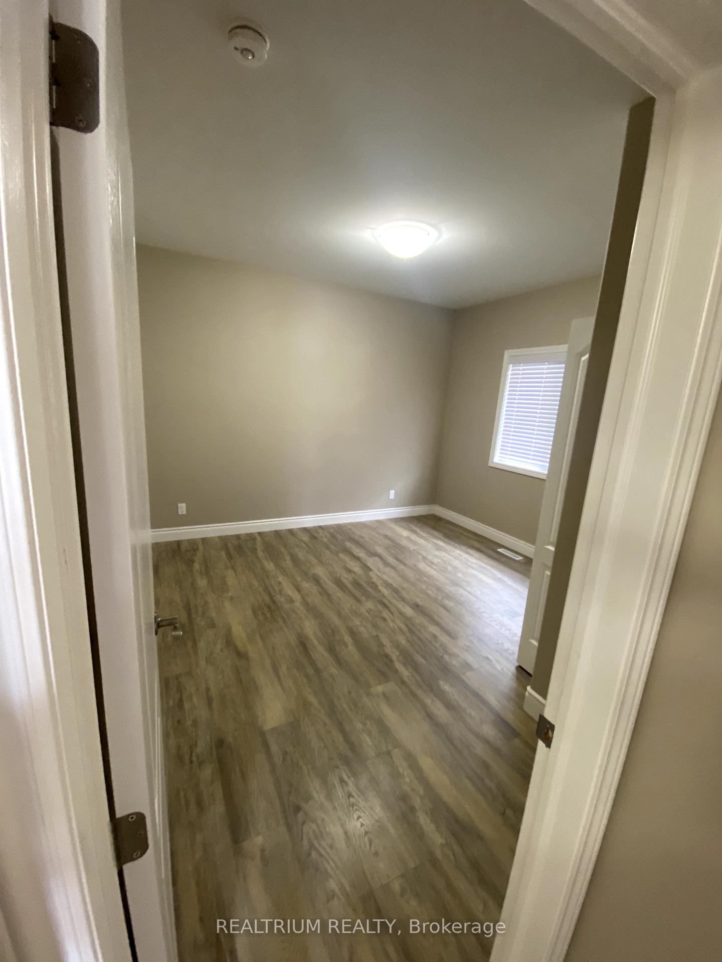 Photo 3 of 31 Covington Crescent, Belleville, Thurlow Ward — HOMEH