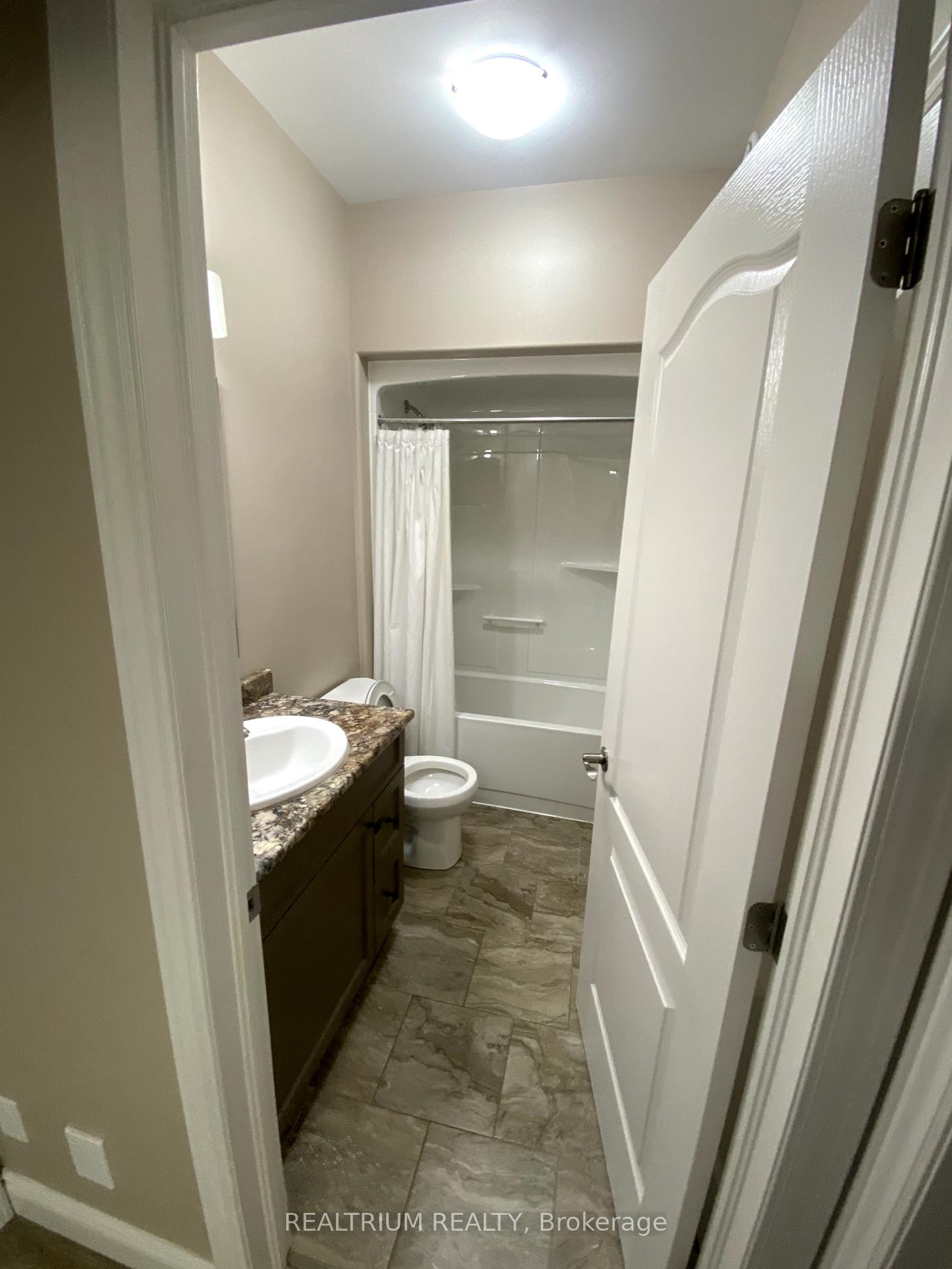 Photo 5 of 31 Covington Crescent, Belleville, Thurlow Ward — HOMEH