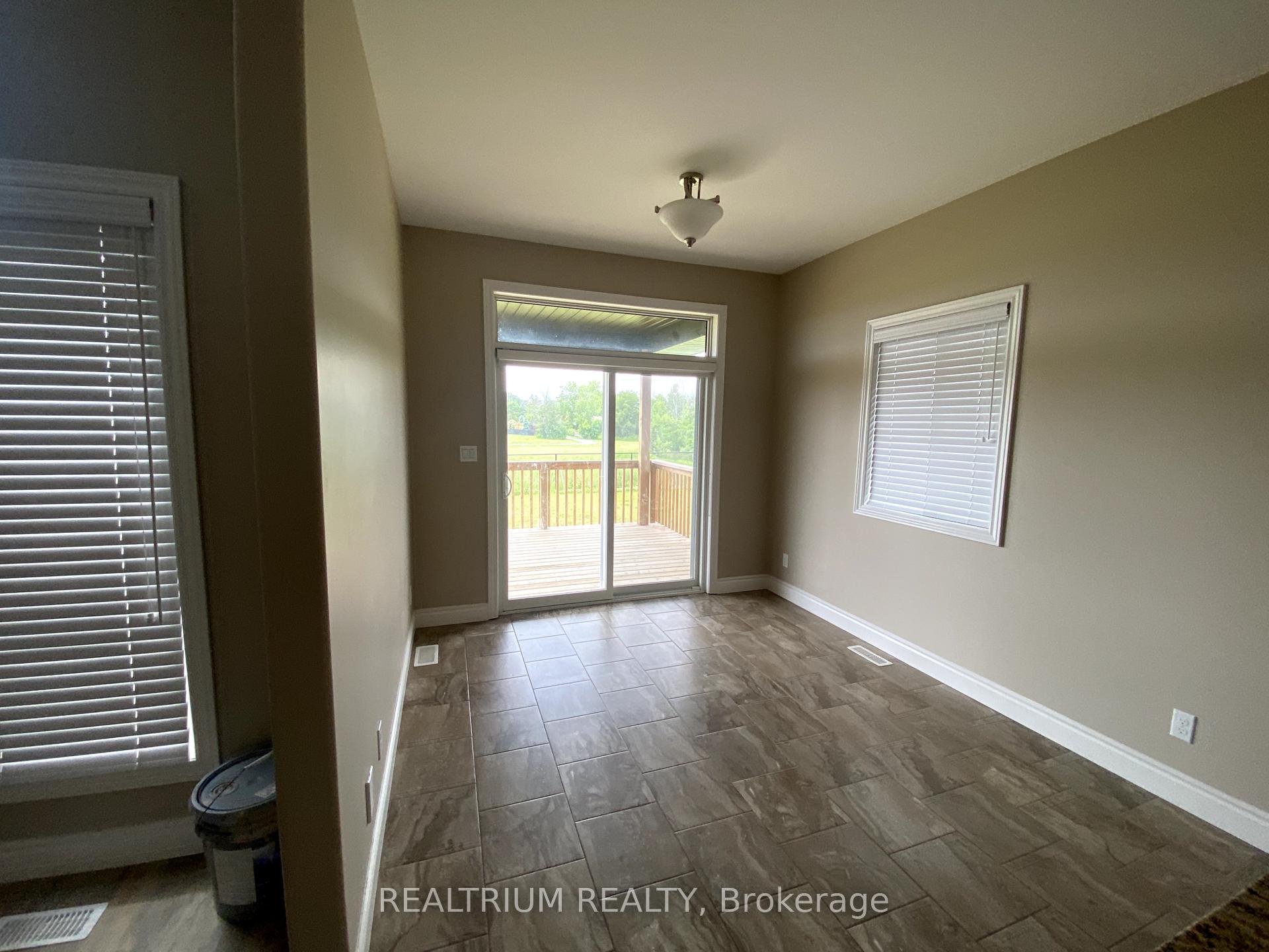 Photo 9 of 31 Covington Crescent, Belleville, Thurlow Ward — HOMEH