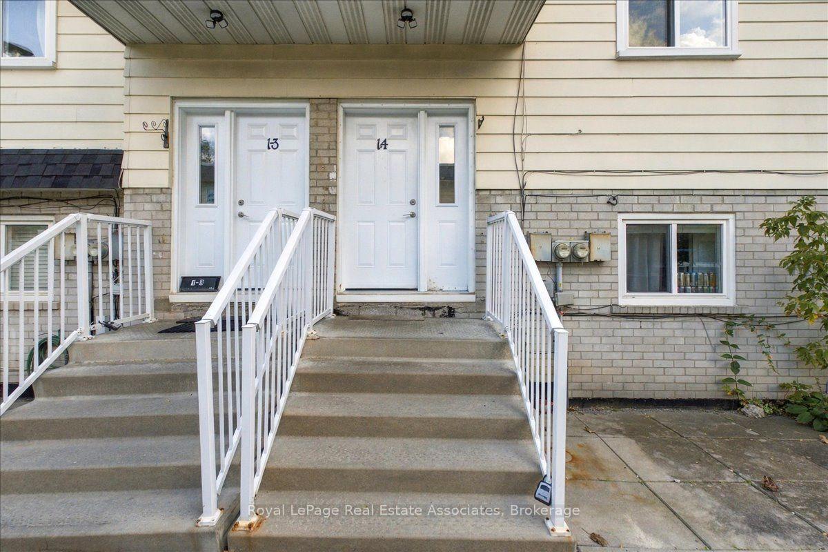 Photo 2 of Unit 1-4, 540 Mary Street, Whitby, Downtown Whitby — HOMEH