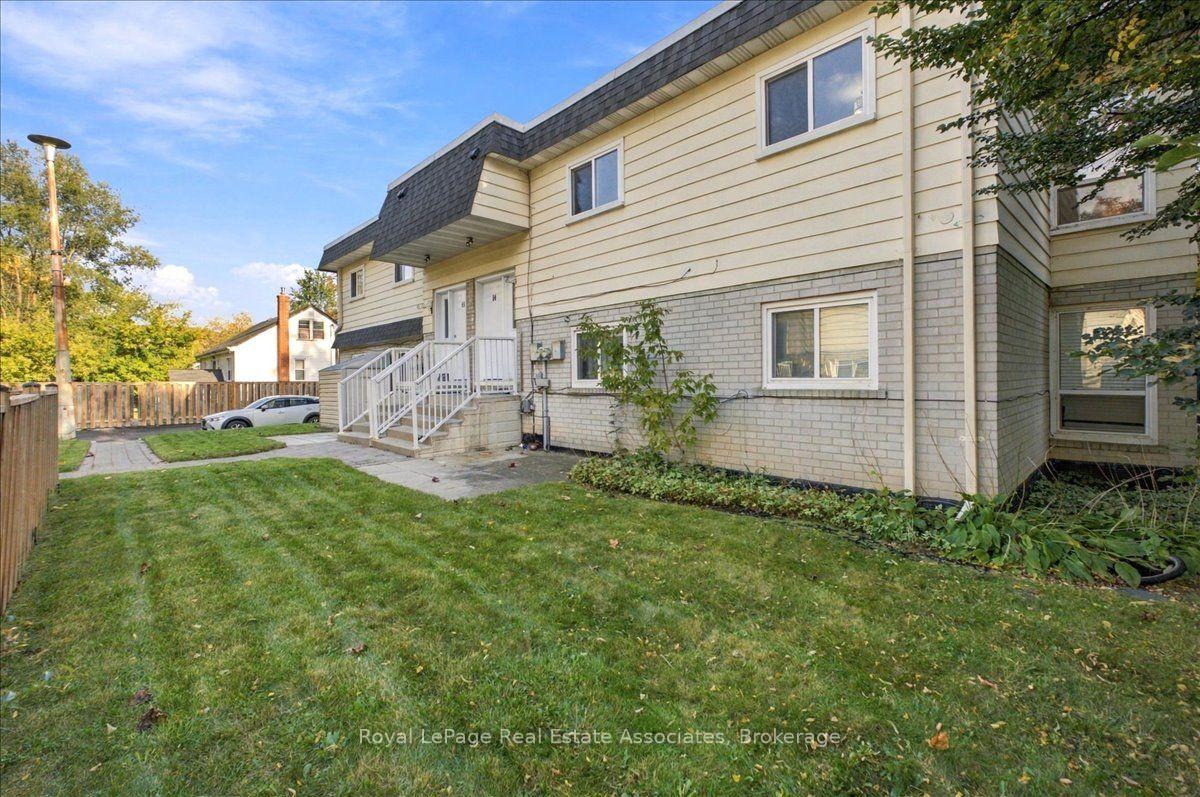 Photo 3 of Unit 1-4, 540 Mary Street, Whitby, Downtown Whitby — HOMEH