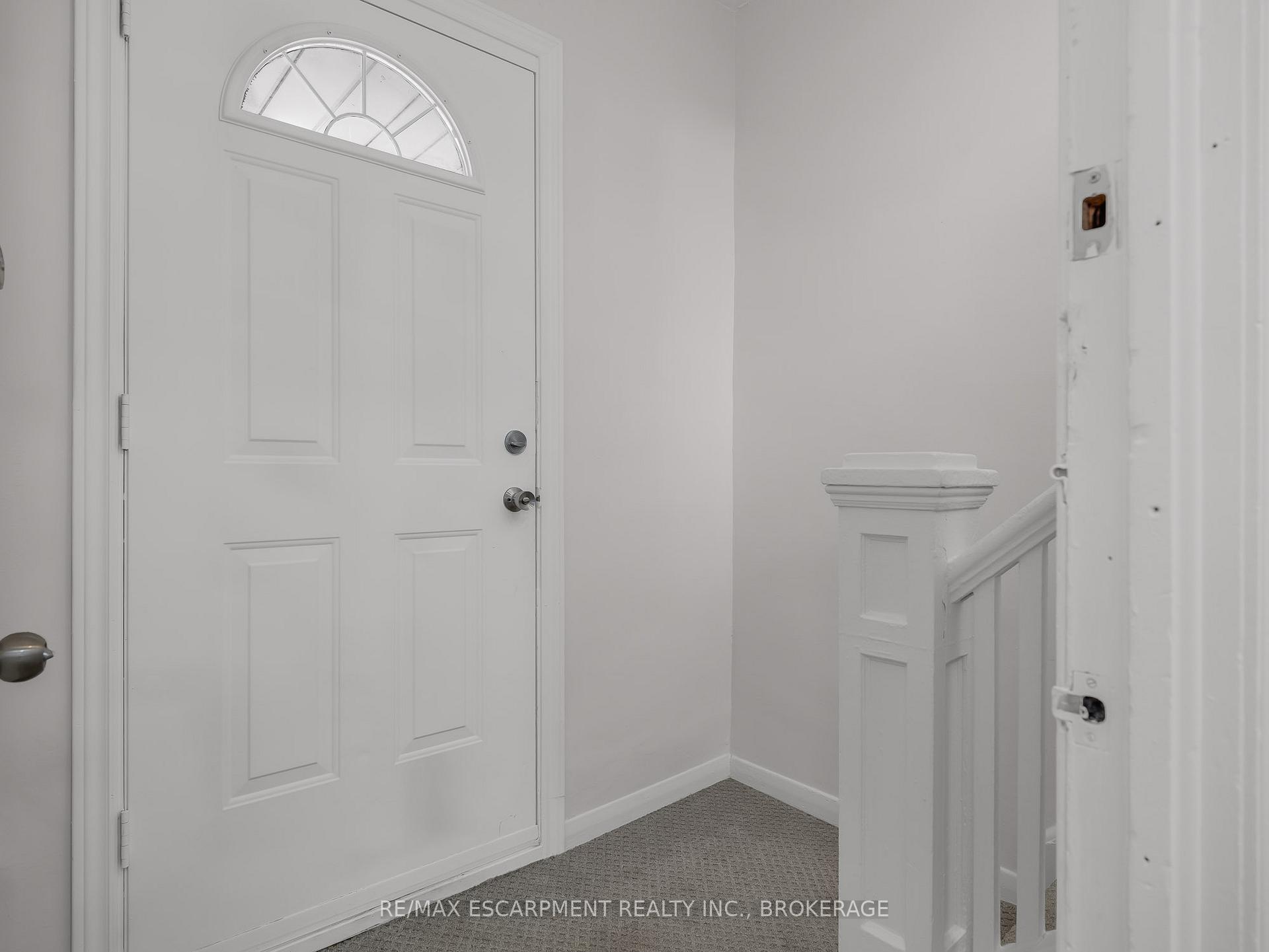 Photo 10 of Unit UPPER, 7 Maitland Street, Thorold, Thorold Downtown — HOMEH