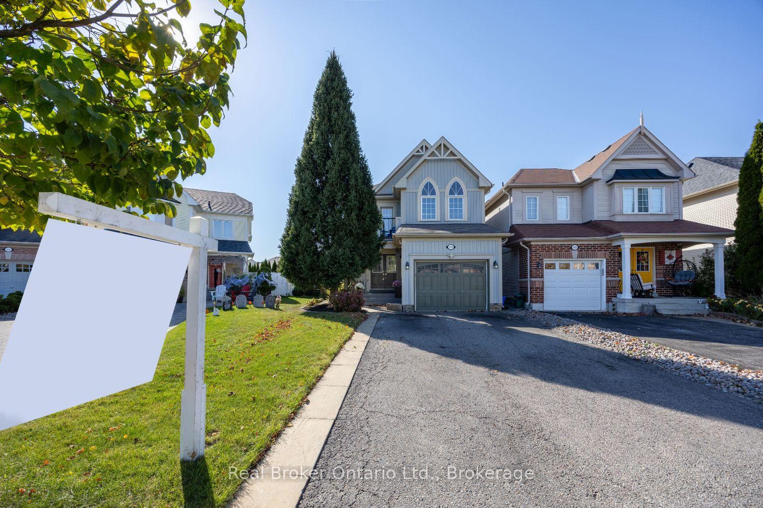 Photo 2 of 119 Allworth Crescent, Clarington, Bowmanville — HOMEH