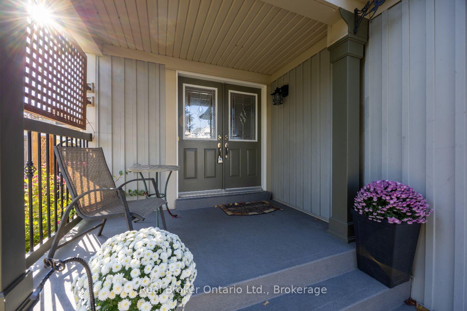 Photo 5 of 119 Allworth Crescent, Clarington, Bowmanville — HOMEH