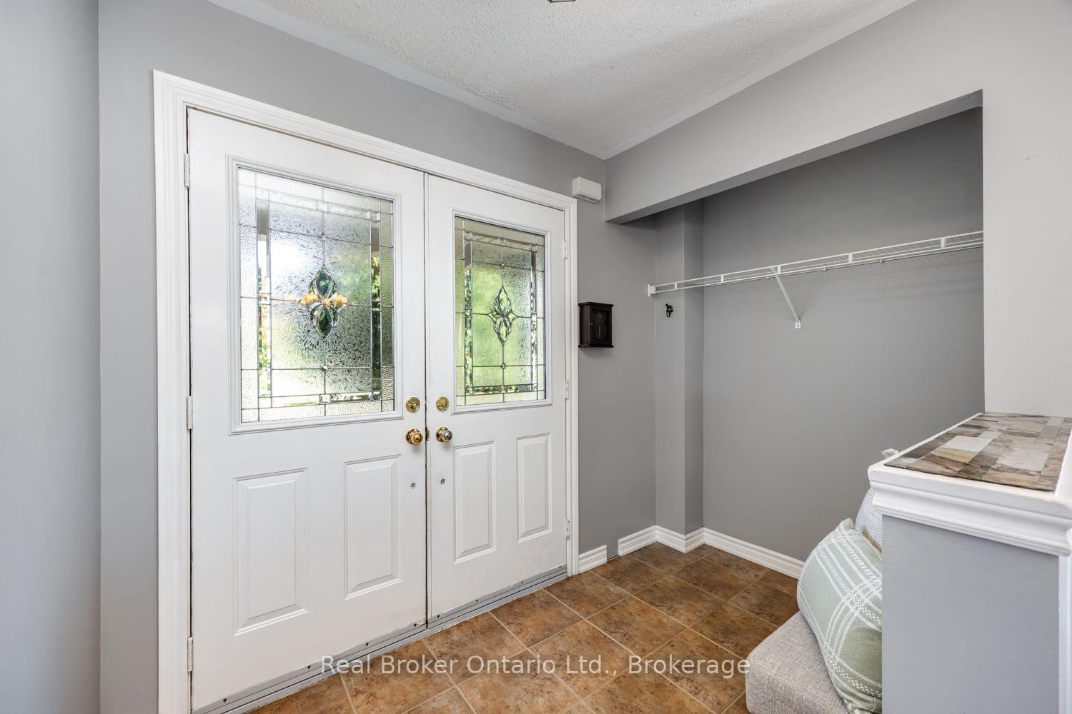 Photo 6 of 119 Allworth Crescent, Clarington, Bowmanville — HOMEH