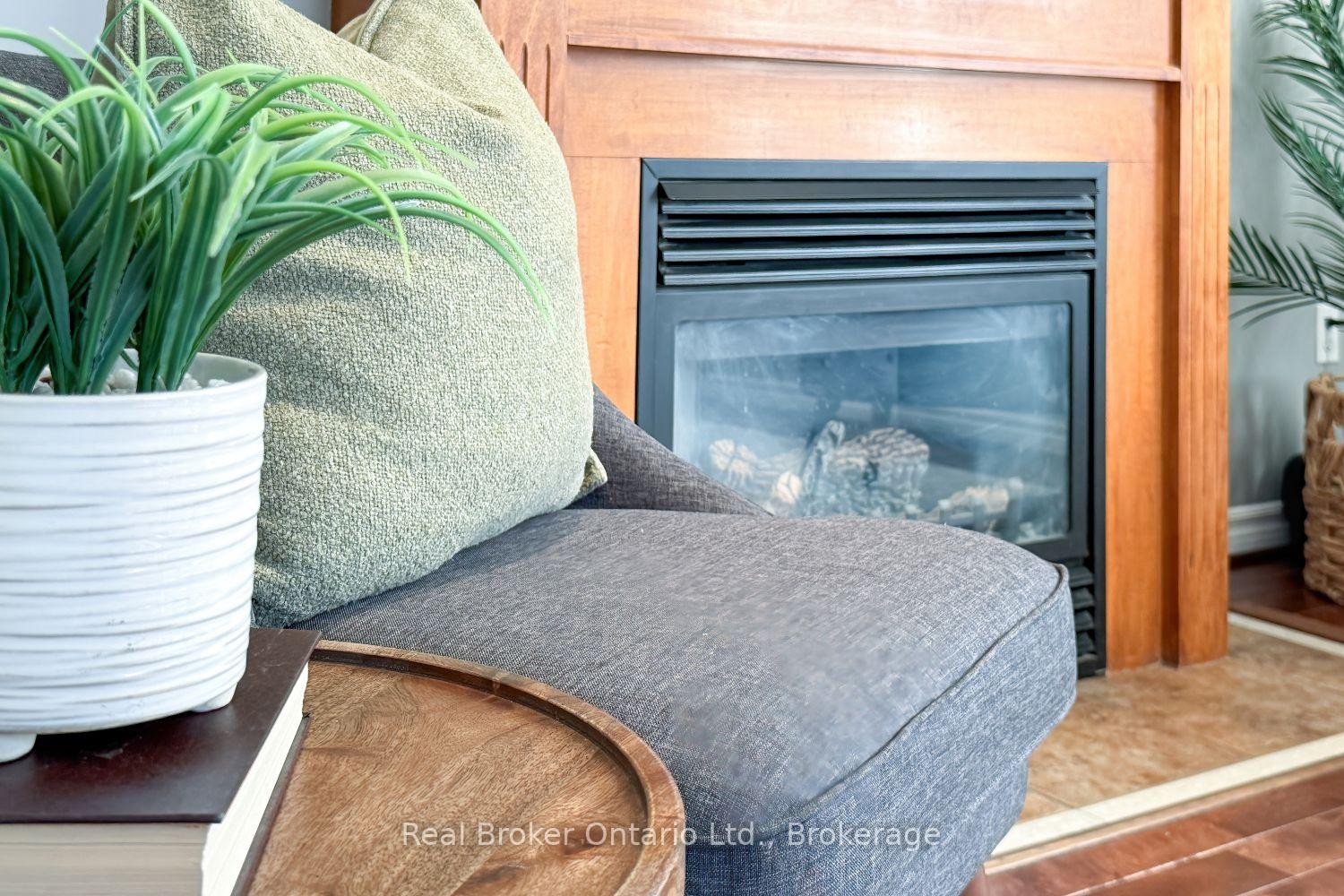 Photo 16 of 119 Allworth Crescent, Clarington, Bowmanville — HOMEH