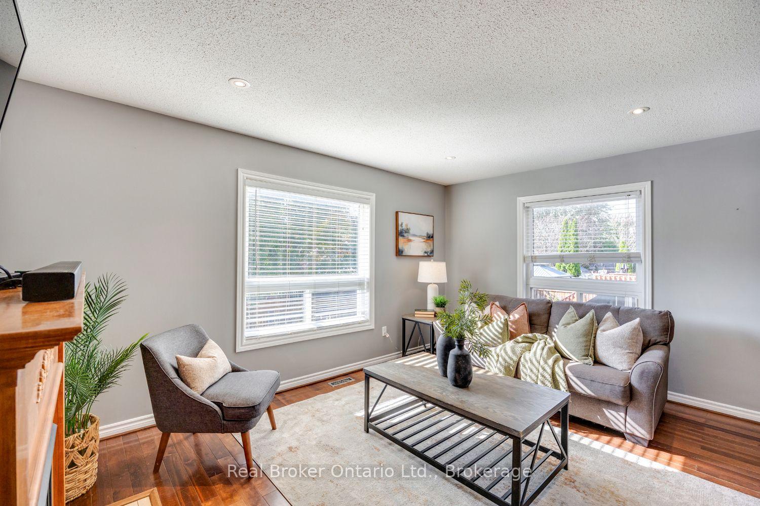 Photo 17 of 119 Allworth Crescent, Clarington, Bowmanville — HOMEH