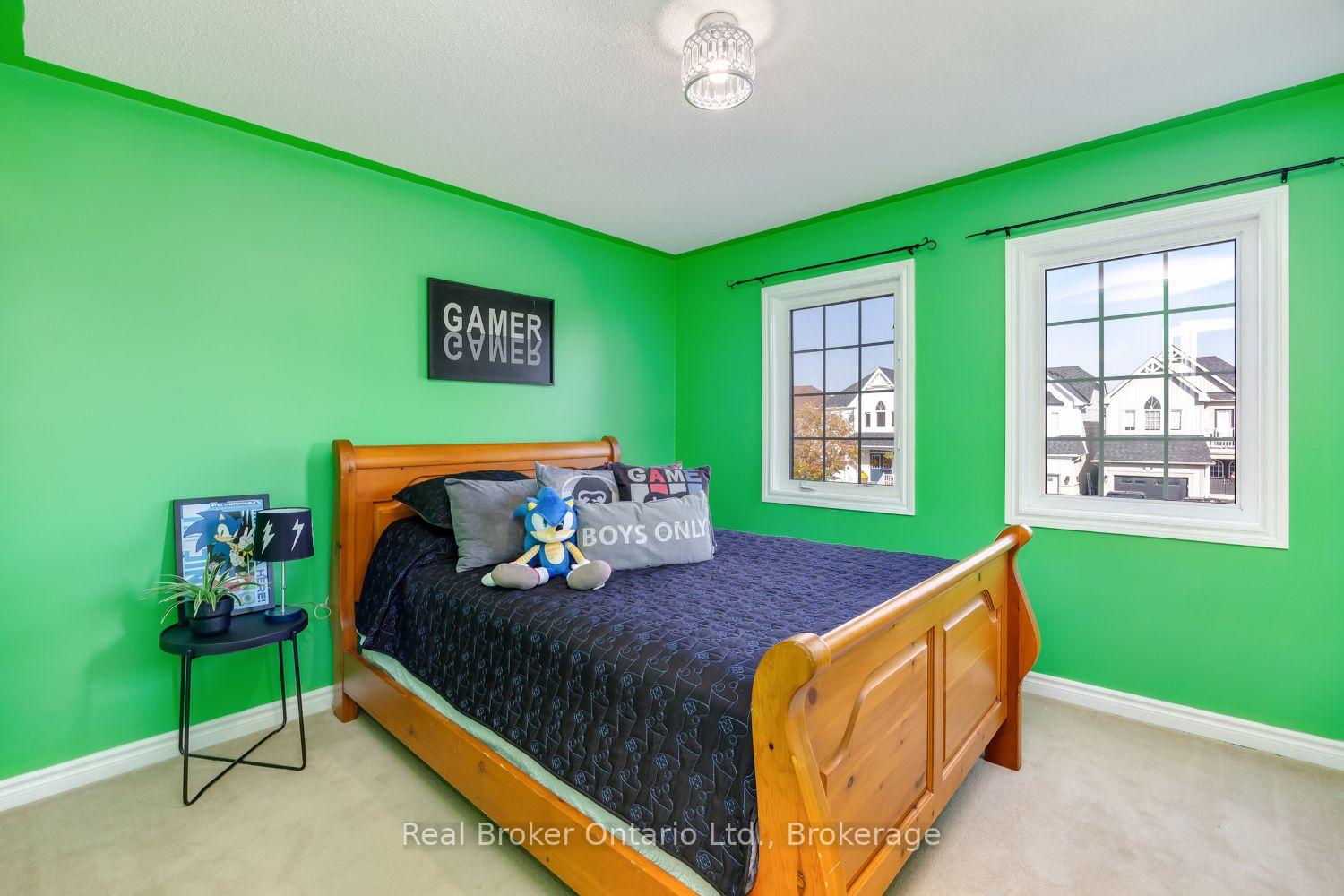 Photo 25 of 119 Allworth Crescent, Clarington, Bowmanville — HOMEH