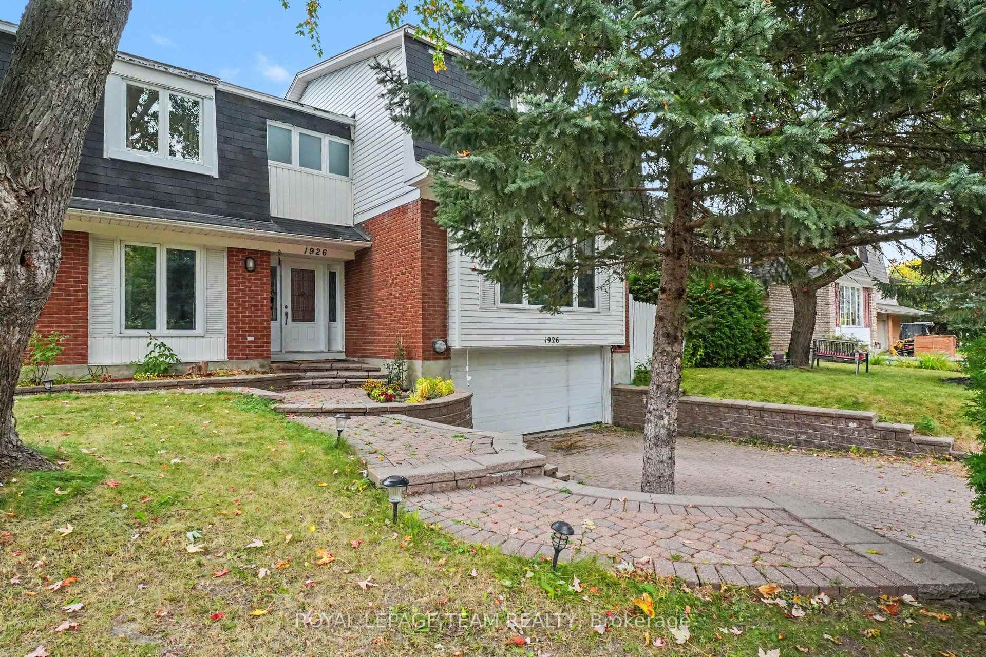 Photo of 1926 Marquis Avenue